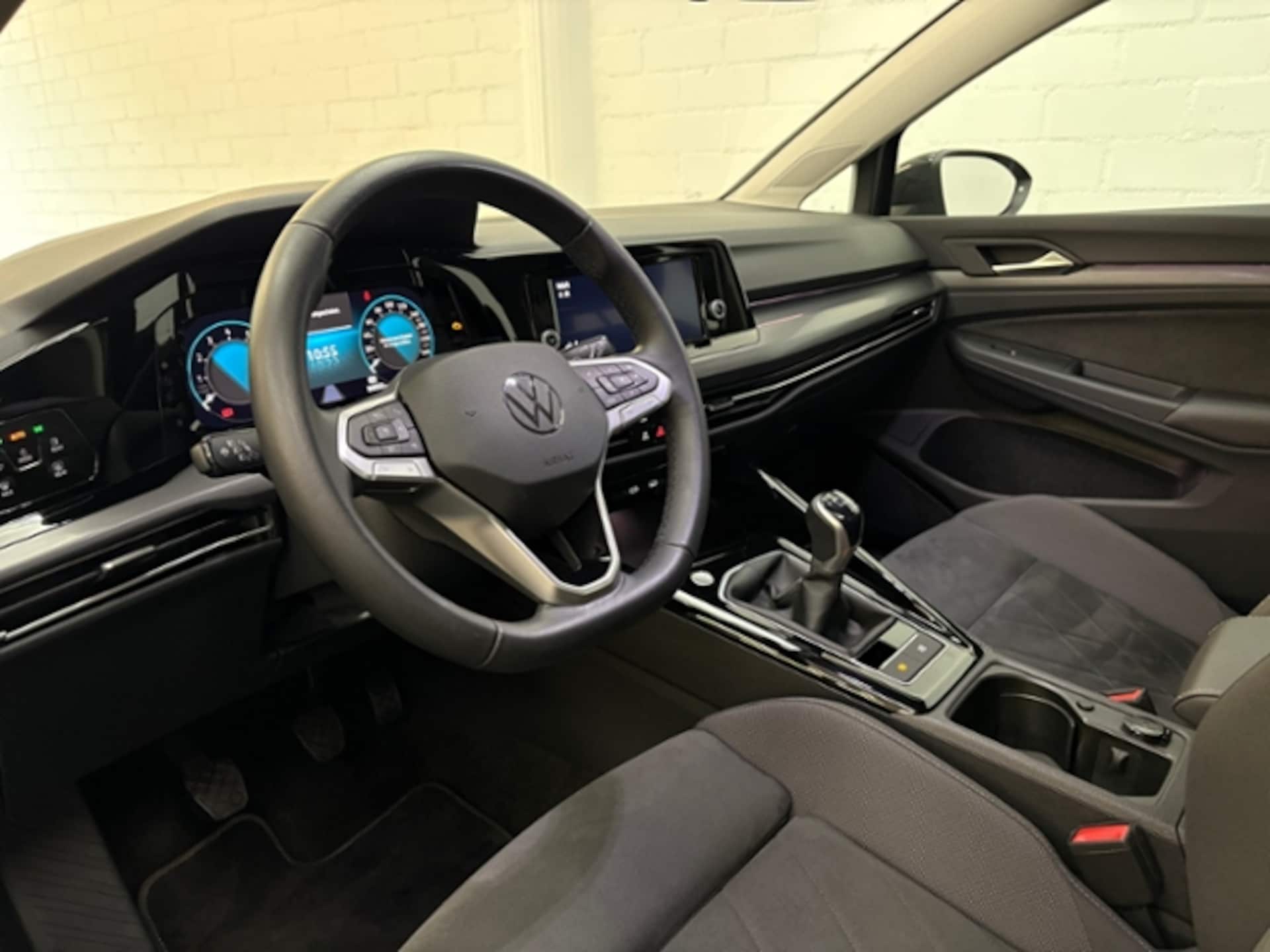 Volkswagen Golf Style