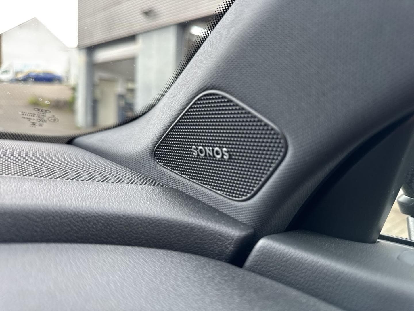 Bild über Audi RS 3 Sportback TFSI quattro 294 kW S tronic - für weitere Informationen kontaktieren Sie den Audi Partner
