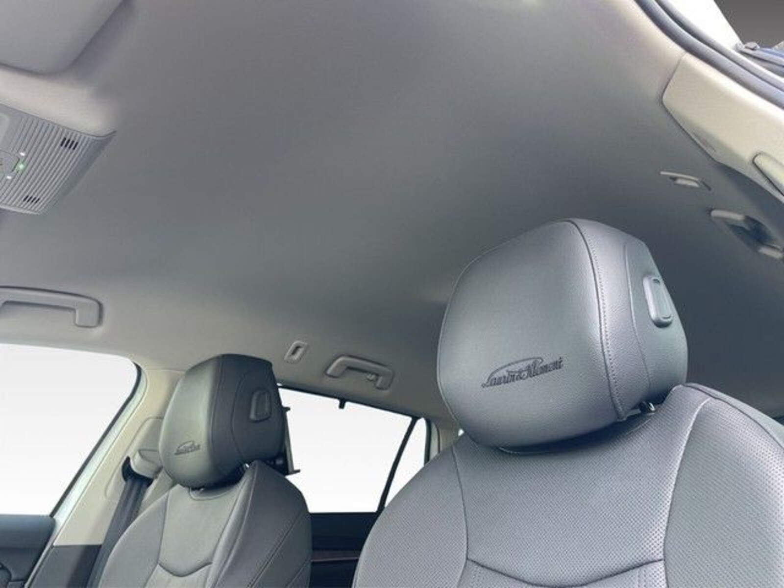 Škoda Superb Combi – Bild 9