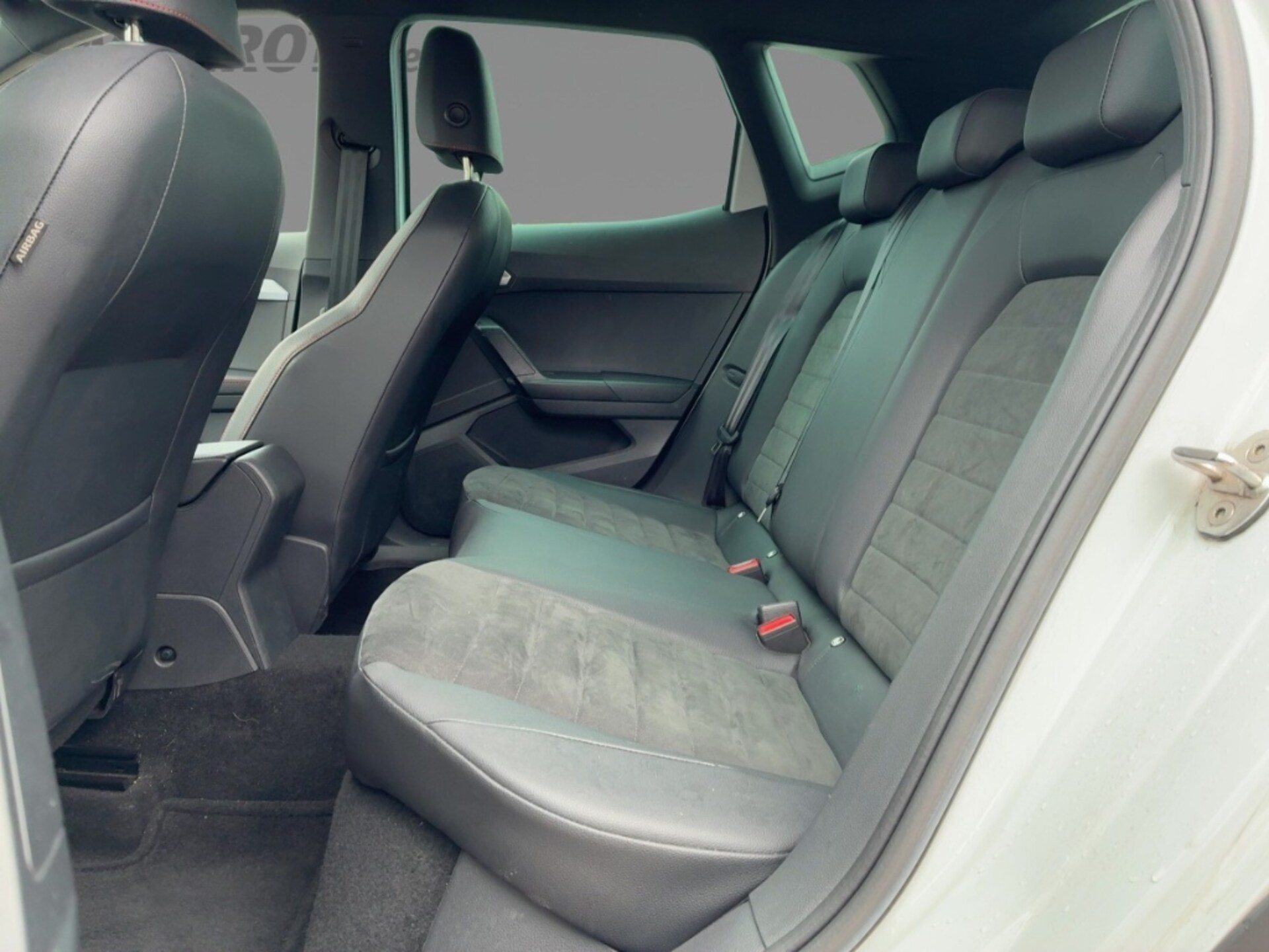 SEAT Arona FR