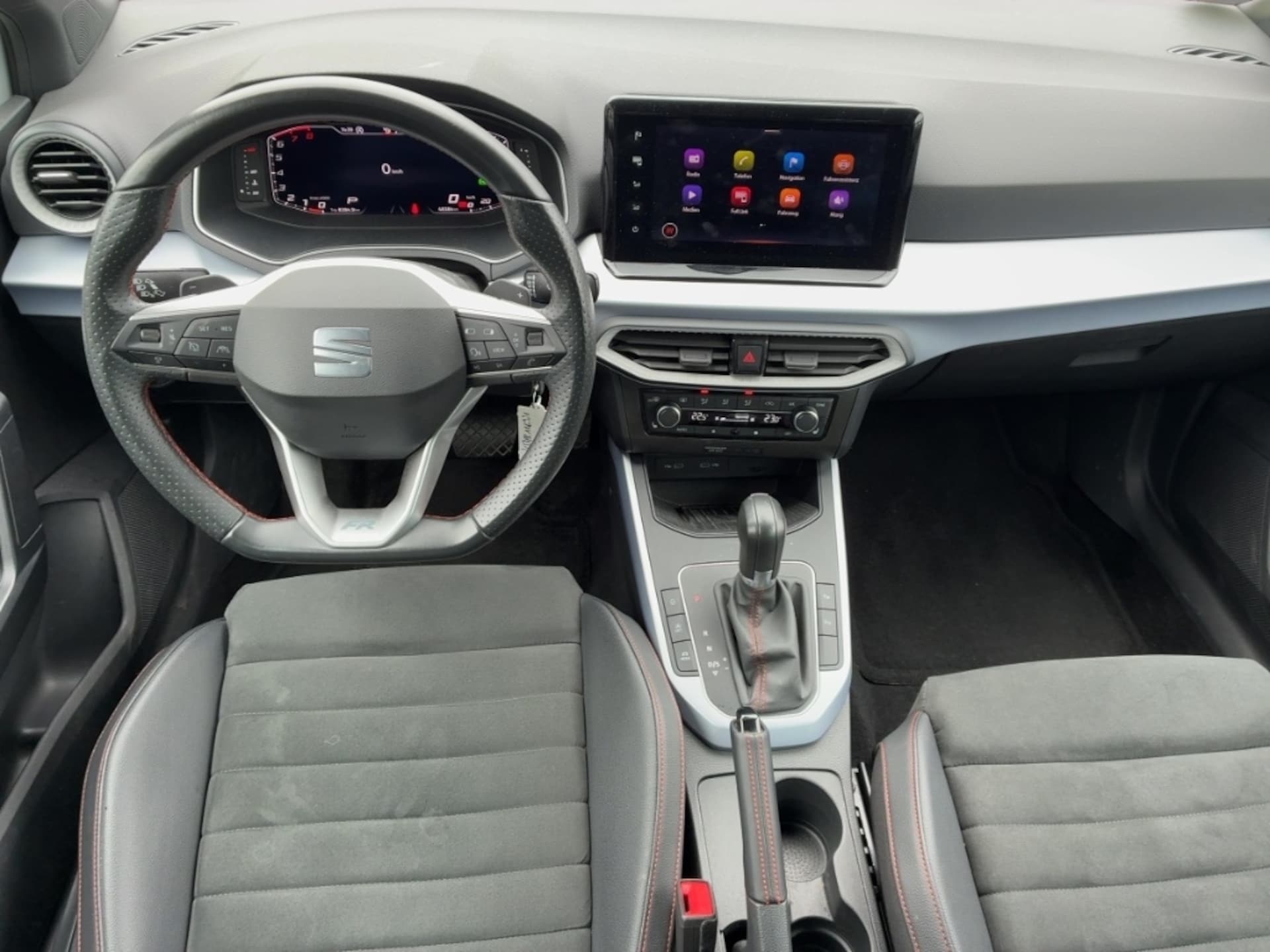 SEAT Arona FR