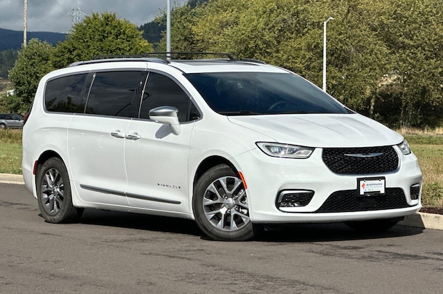 2022 Chrysler Pacifica Hybrid Pinnacle Hybrid