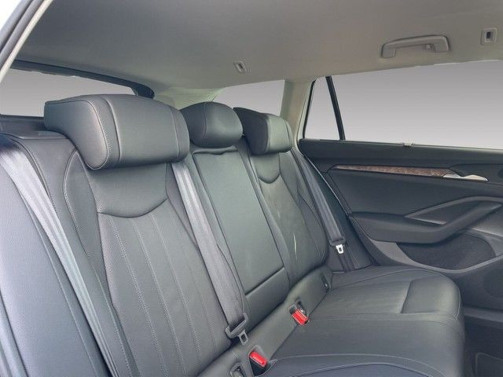 Škoda Superb Combi – Bild 12
