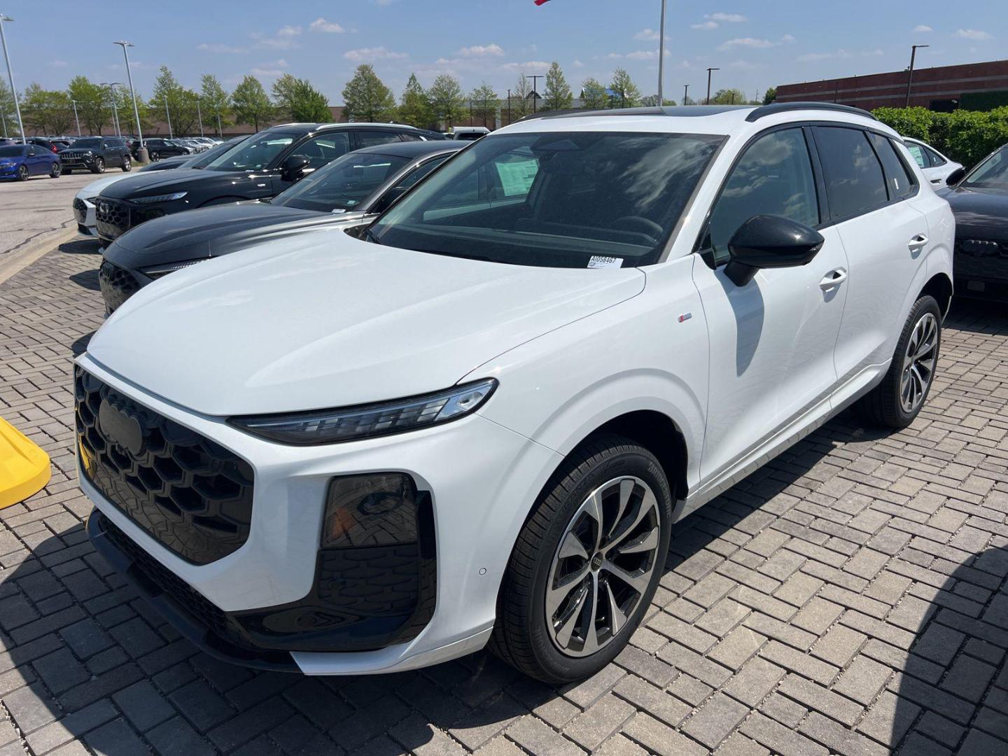 2026 Audi Q3 S line quattro's photo