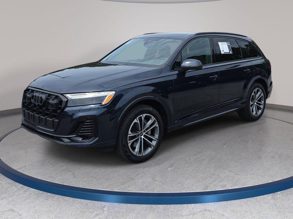2025 Audi Q7 45 Premium quattro Tiptronic's photo