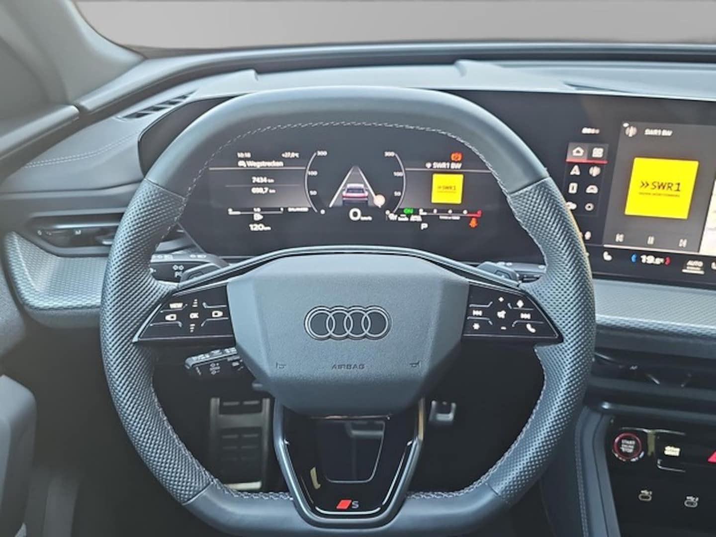 Bild über Audi Q5 SUV TFSI quattro 150 kW S tronic - für weitere Informationen kontaktieren Sie den Audi Partner