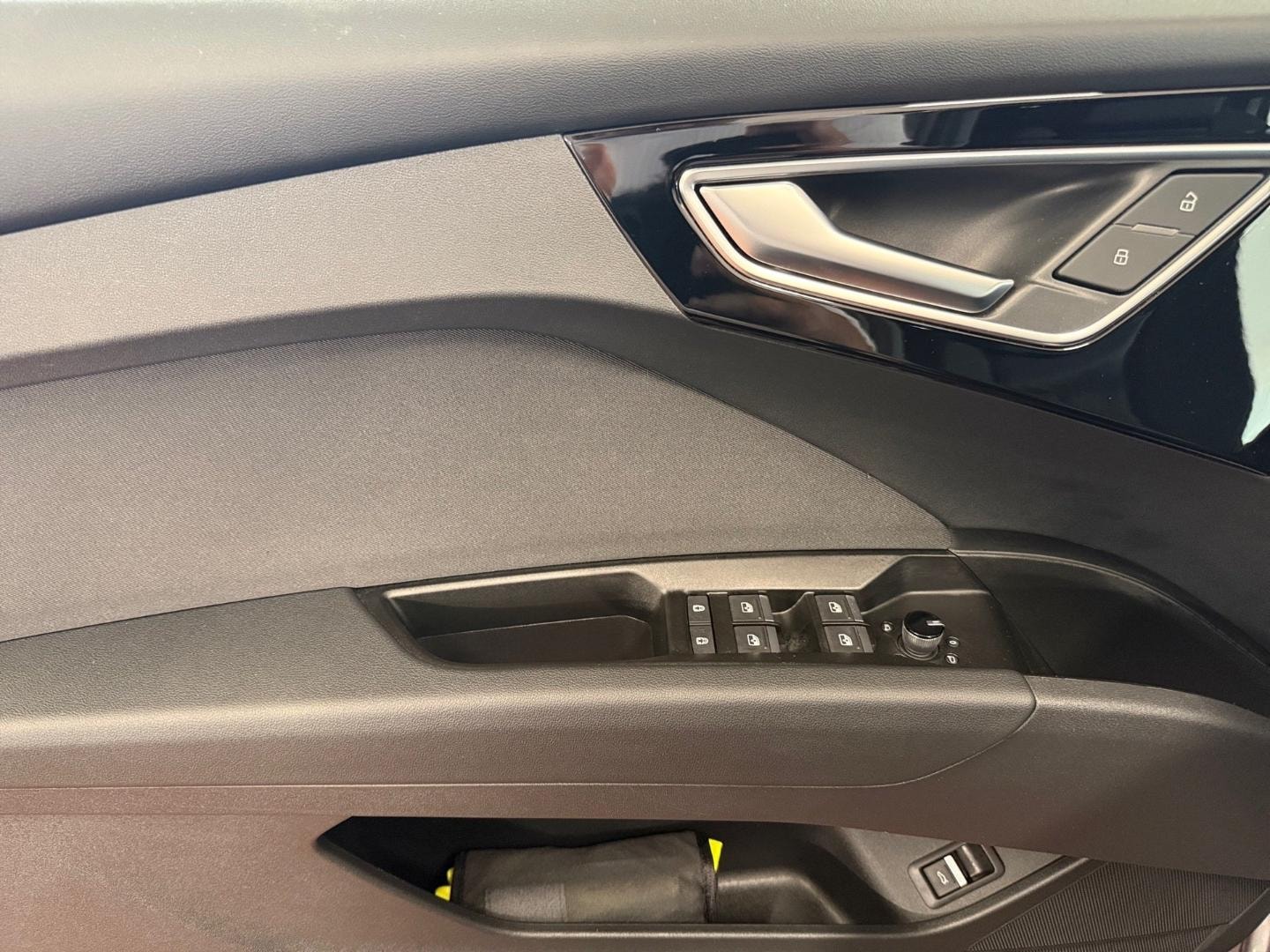 Bild über Audi Q4 e-tron 45 e-tron - für weitere Informationen kontaktieren Sie den Audi Partner