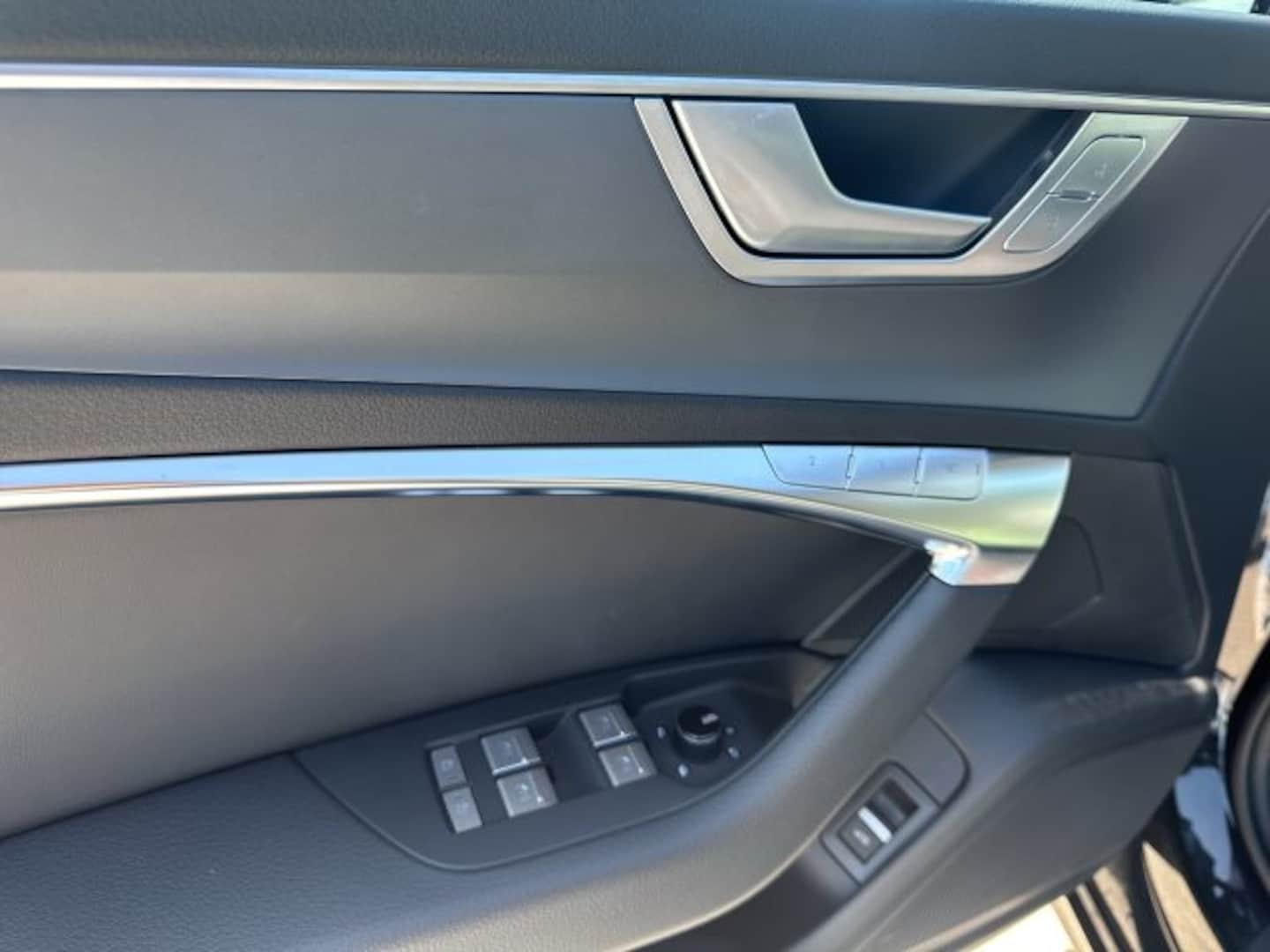 Bild über Audi A6 Avant S line 40 TDI S tronic - für weitere Informationen kontaktieren Sie den Audi Partner