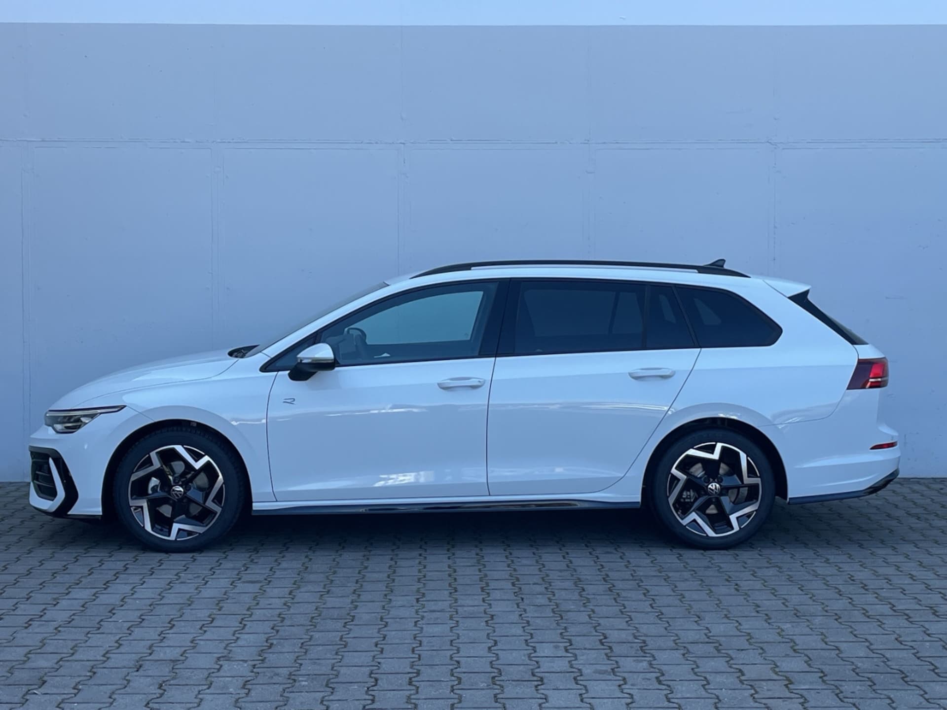 Volkswagen Golf Variant R-Line