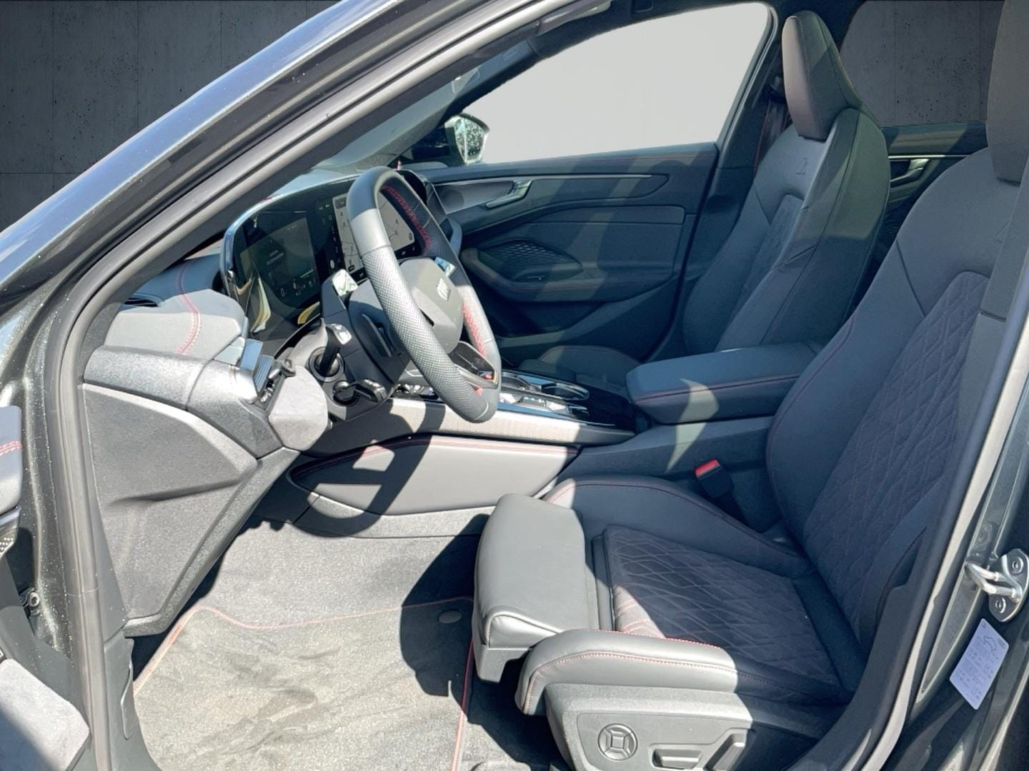 Bild über Audi A6 Avant edition one TDI quattro 220 kW S tronic - für weitere Informationen kontaktieren Sie den Audi Partner
