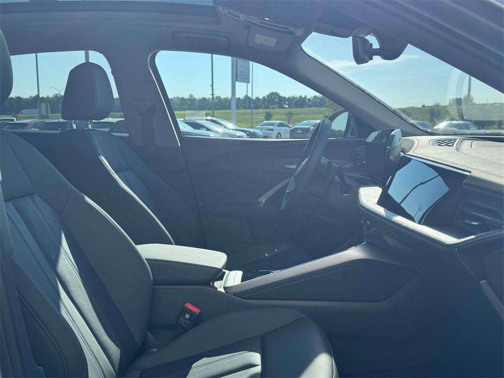 2025 Audi Q5 Premium - Photo 10