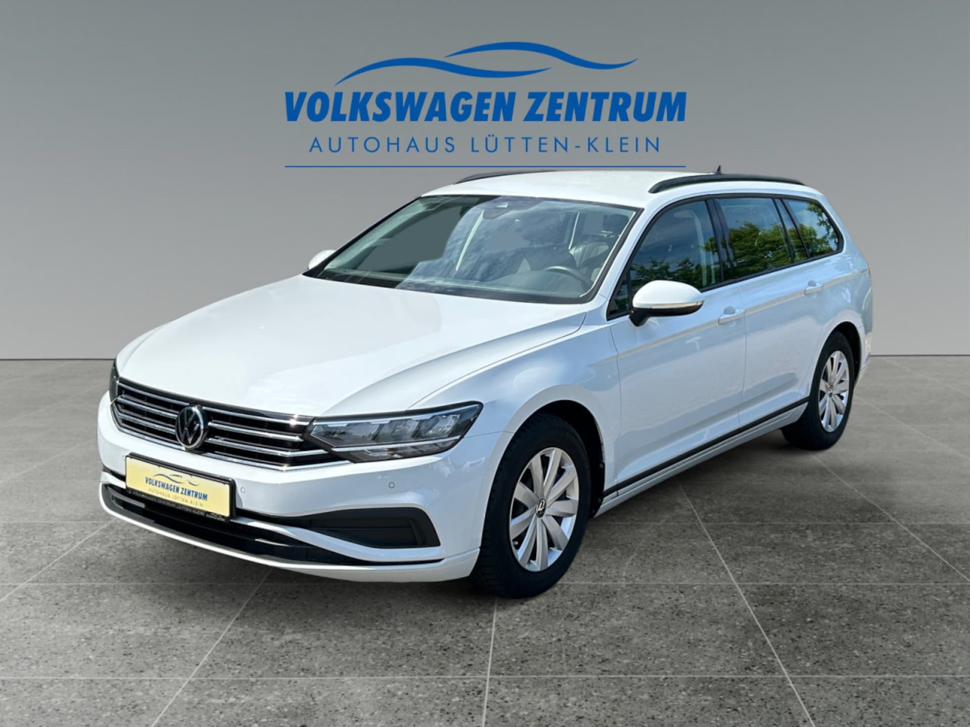 Volkswagen Passat Variant 2023 — Passat Variant 1.5 TSI Conceptline,NAVI,SHZ,APP,LE