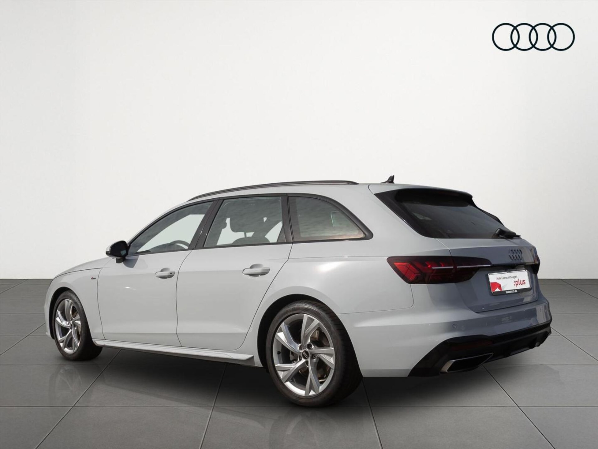 Audi A4 Avant S line