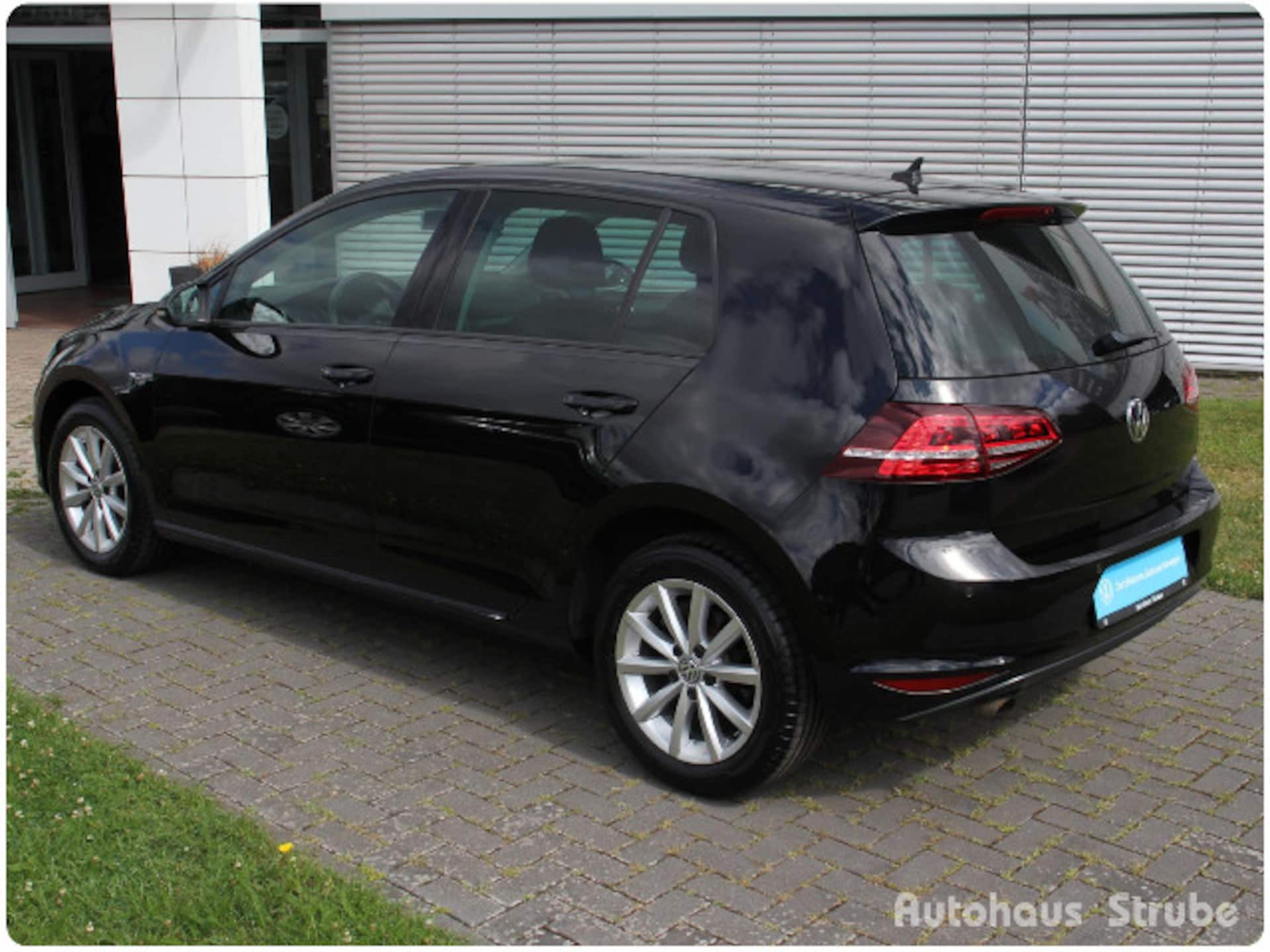 Volkswagen Golf LOUNGE