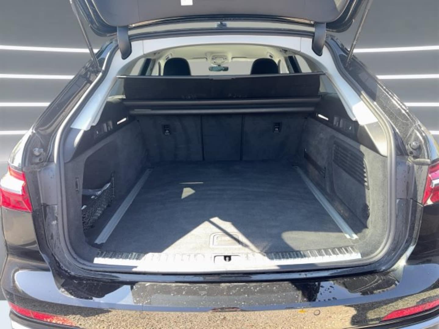 Bild über Audi A6 Avant S line 40 TDI S tronic - für weitere Informationen kontaktieren Sie den Audi Partner