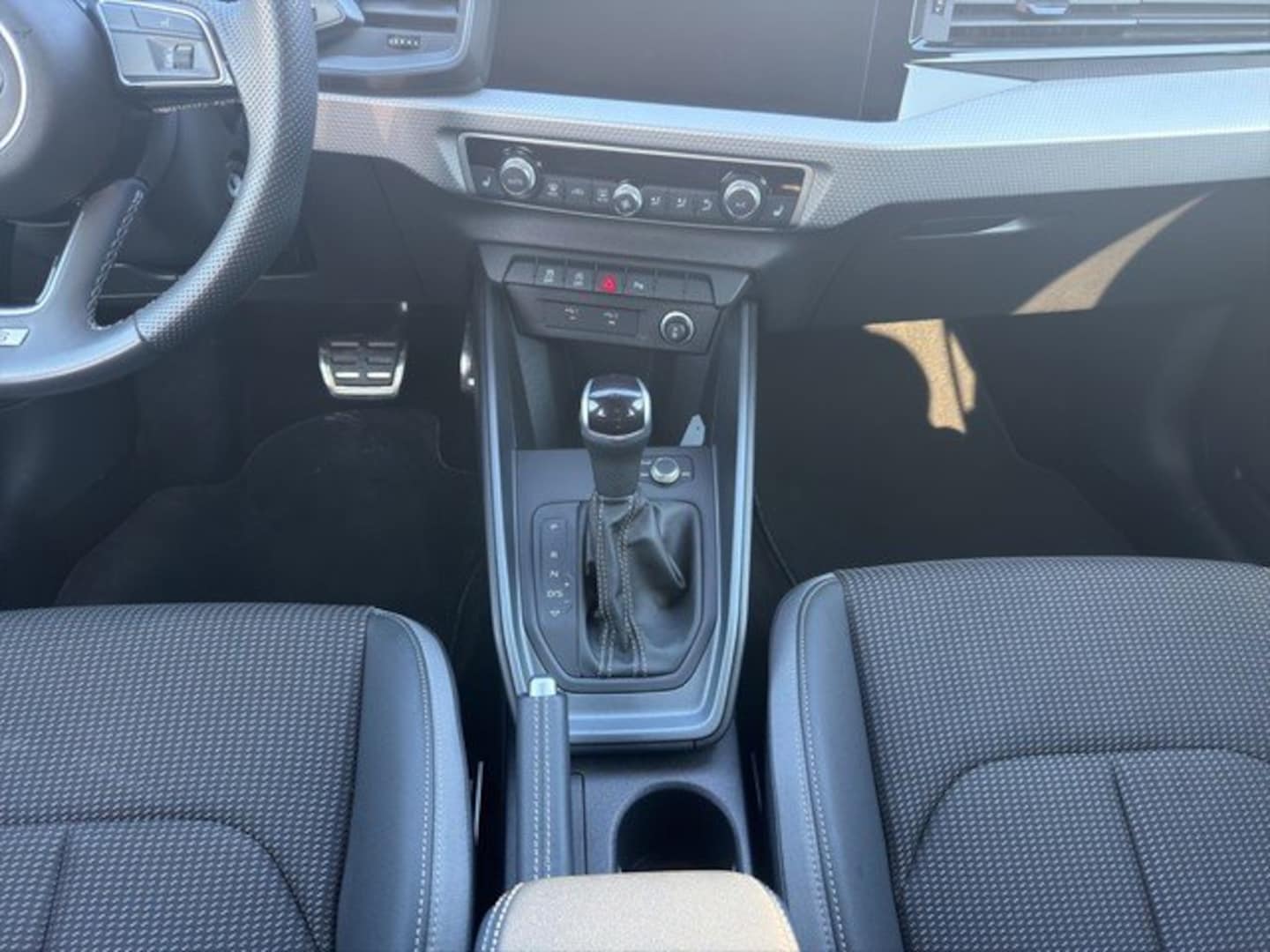 Bild über Audi A1 Sportback 30 TFSI S tronic - für weitere Informationen kontaktieren Sie den Audi Partner