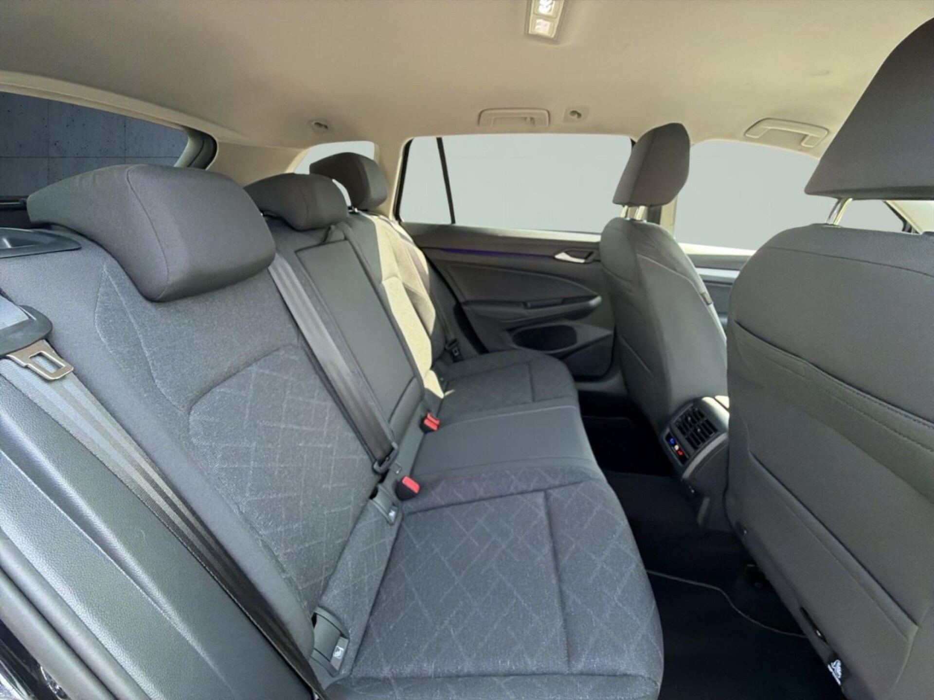 Volkswagen Golf Variant Life