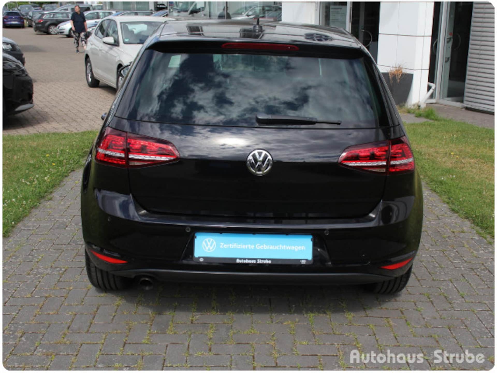 Volkswagen Golf LOUNGE