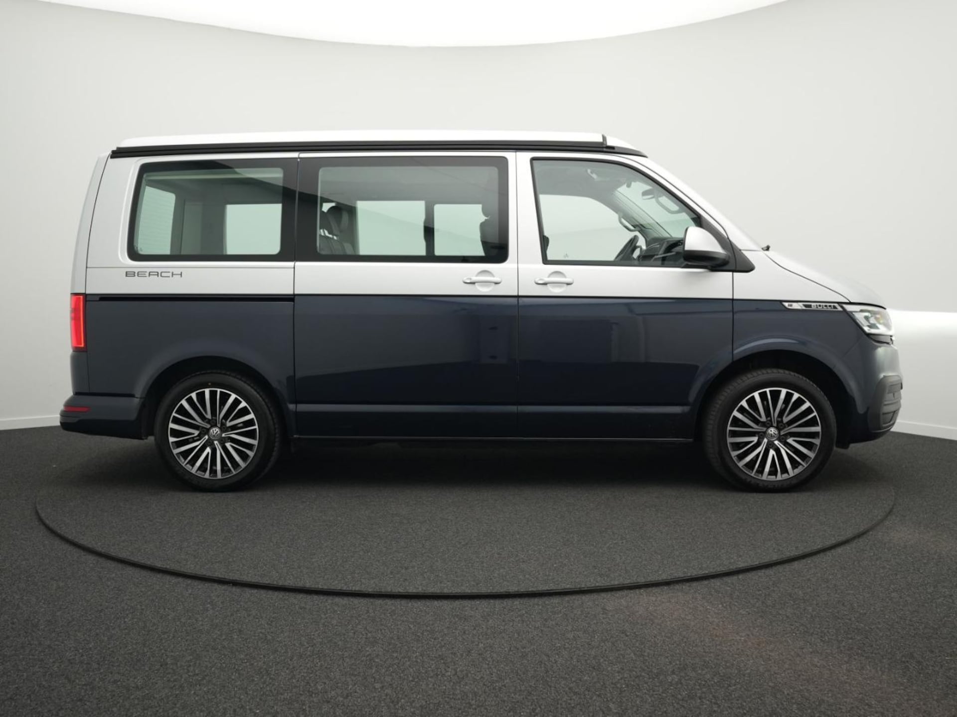 Volkswagen T6.1 California Beach