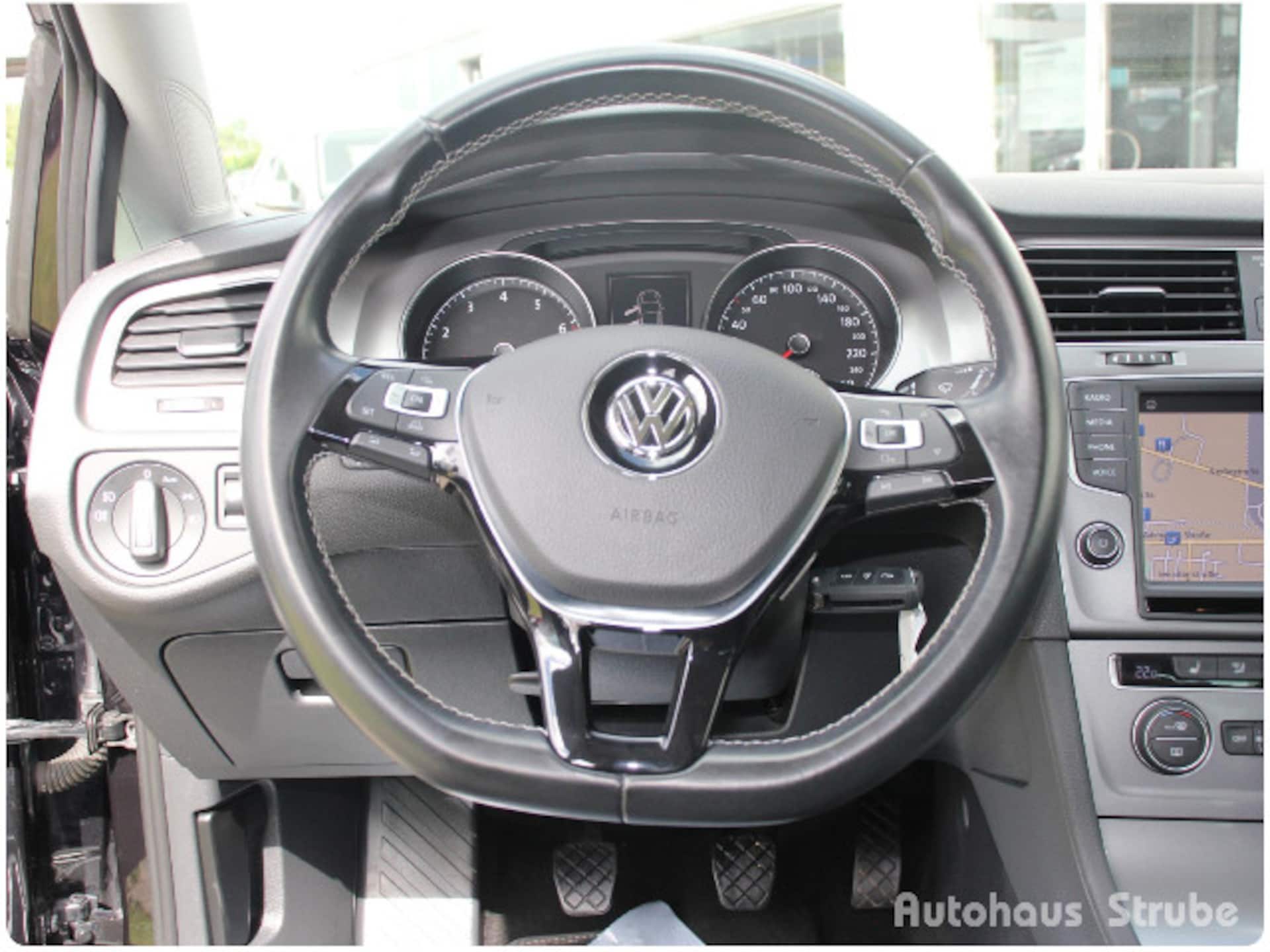 Volkswagen Golf LOUNGE