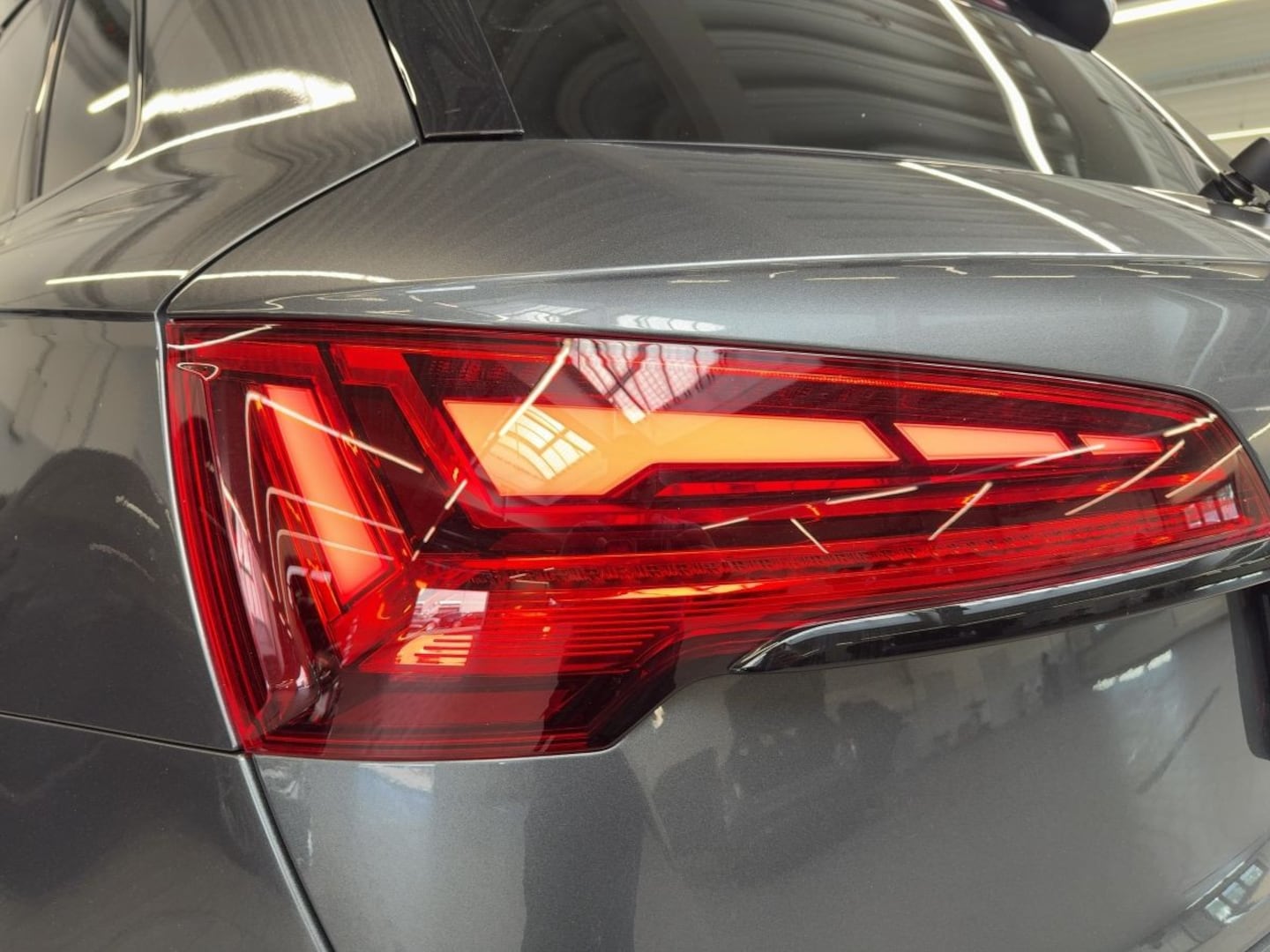Bild über Audi Q5 40 TDI quattro 150 kW S tronic - für weitere Informationen kontaktieren Sie den Audi Partner