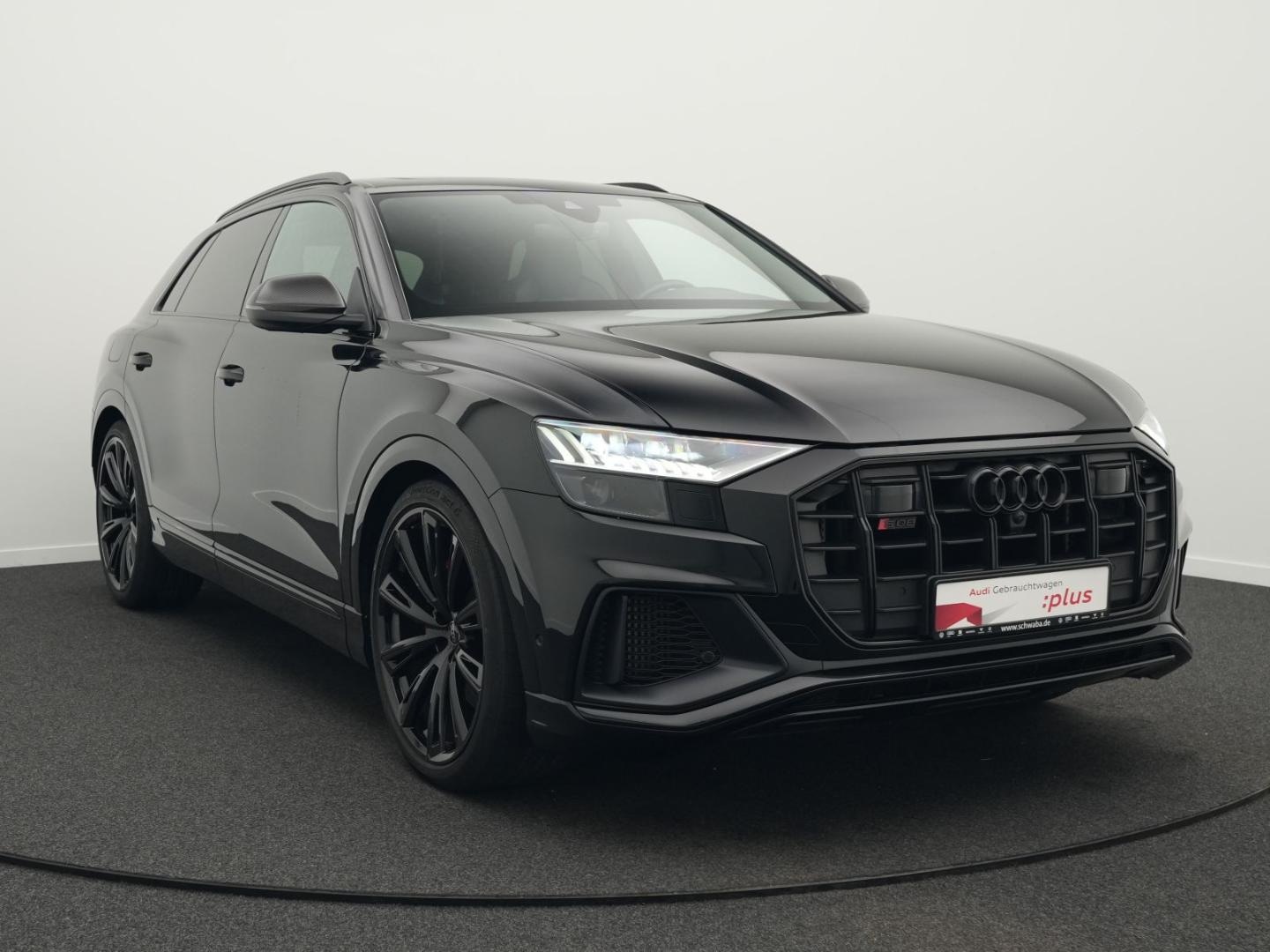 Bild über Audi SQ8 competition plus TFSI quattro tiptronic - für weitere Informationen kontaktieren Sie den Audi Partner