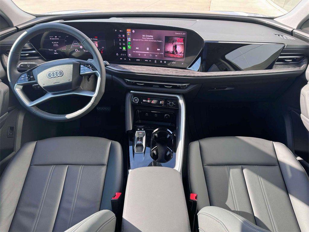 2025 Audi Q5 Premium - Photo 11