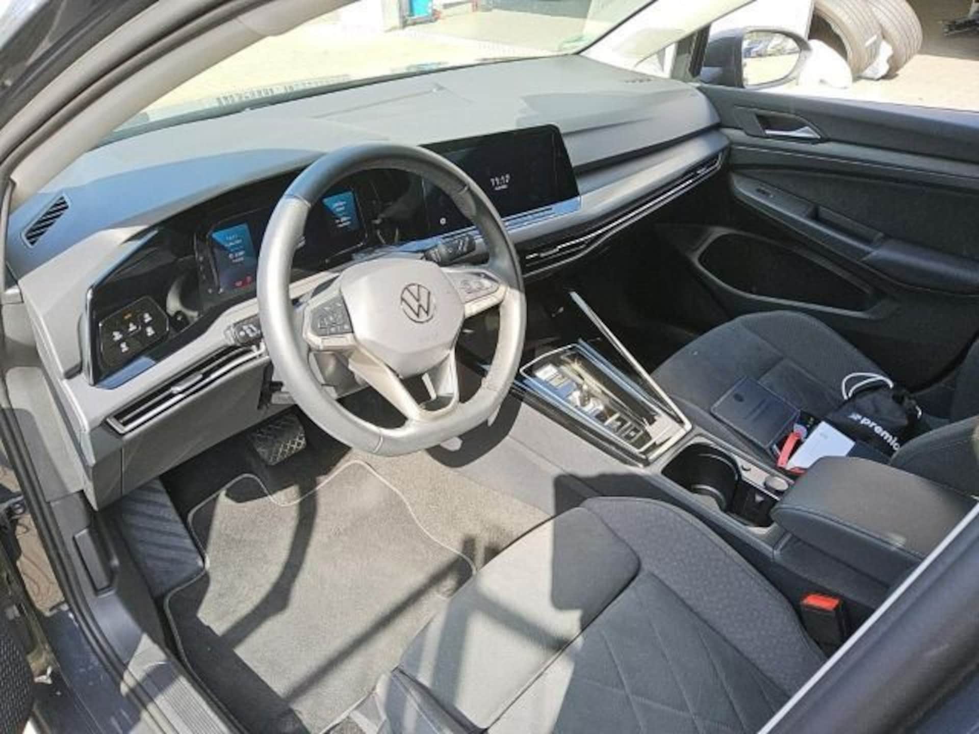 Volkswagen Golf Style