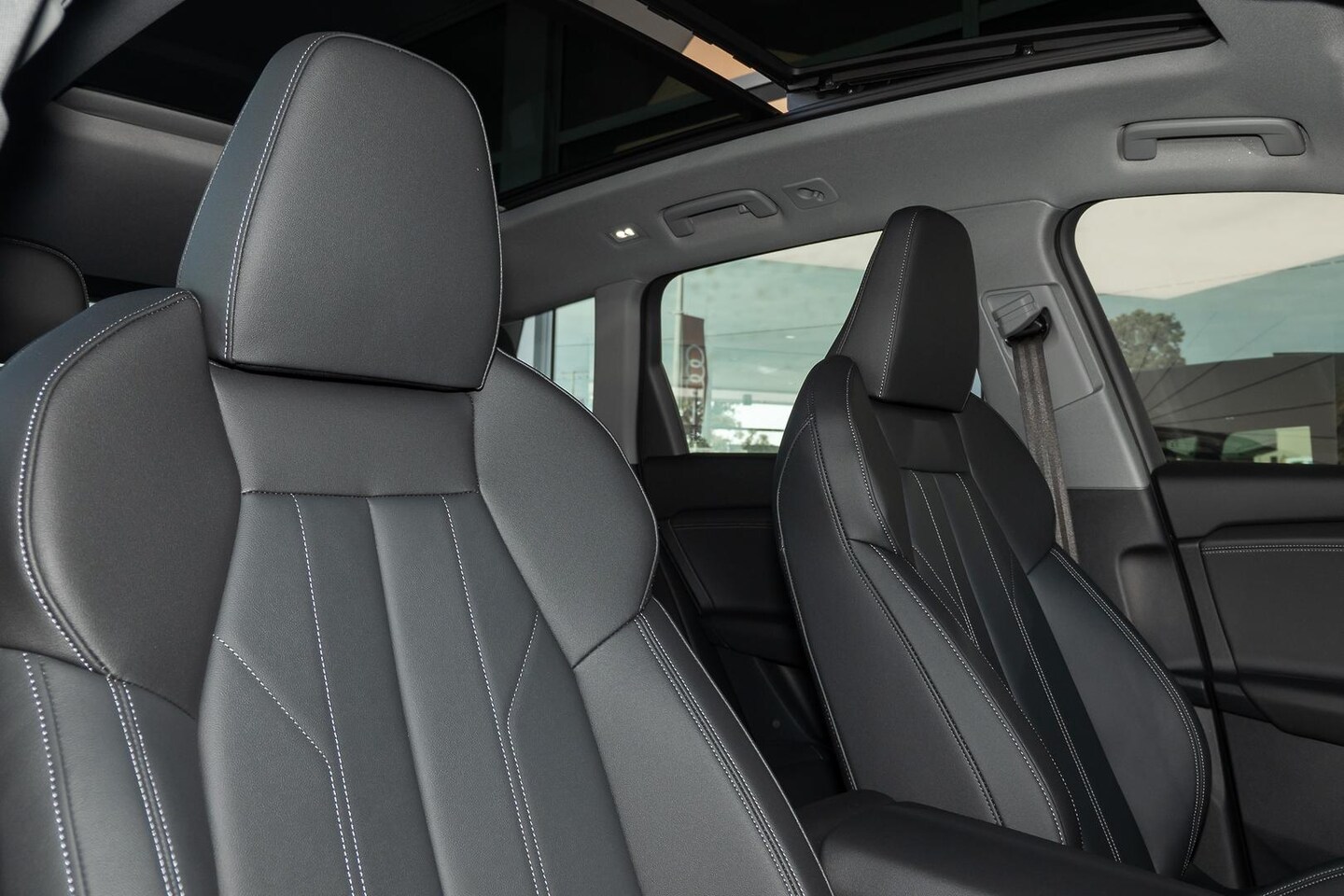 Image about Audi Q6 SUV e-tron e-tron