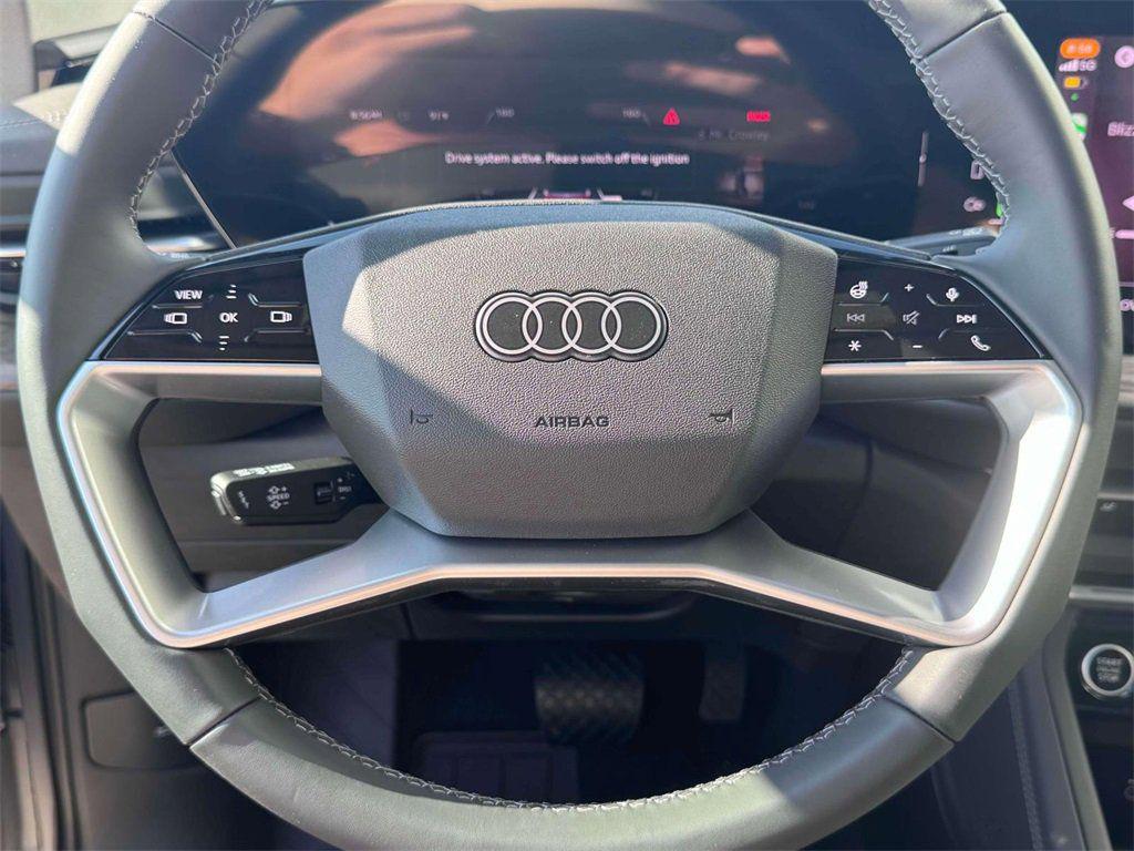 2025 Audi Q5 Premium - Photo 12