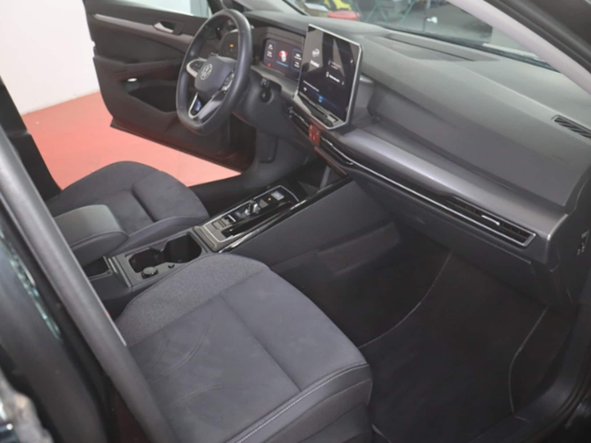 Volkswagen Golf Style