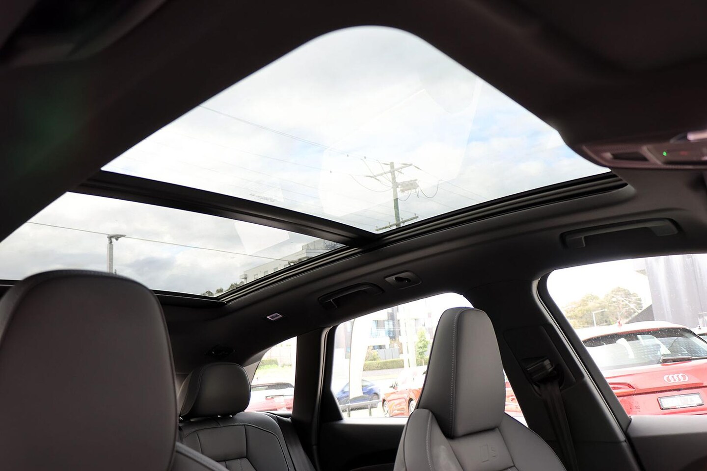 Image about Audi Q5 SUV TDI quattro 150 kW sport