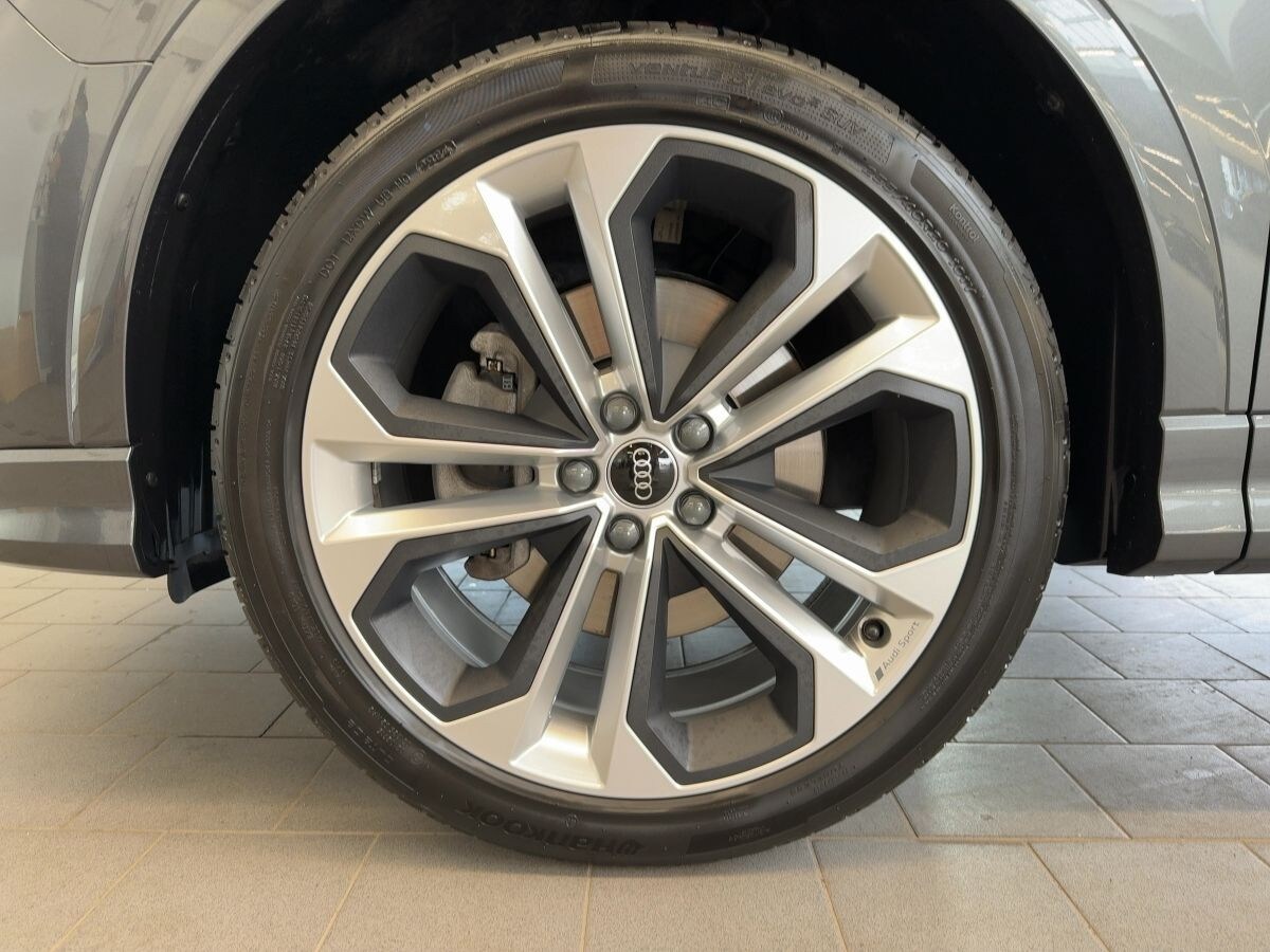 Image about Audi Q3 S line 45 TFSI quattro S tronic