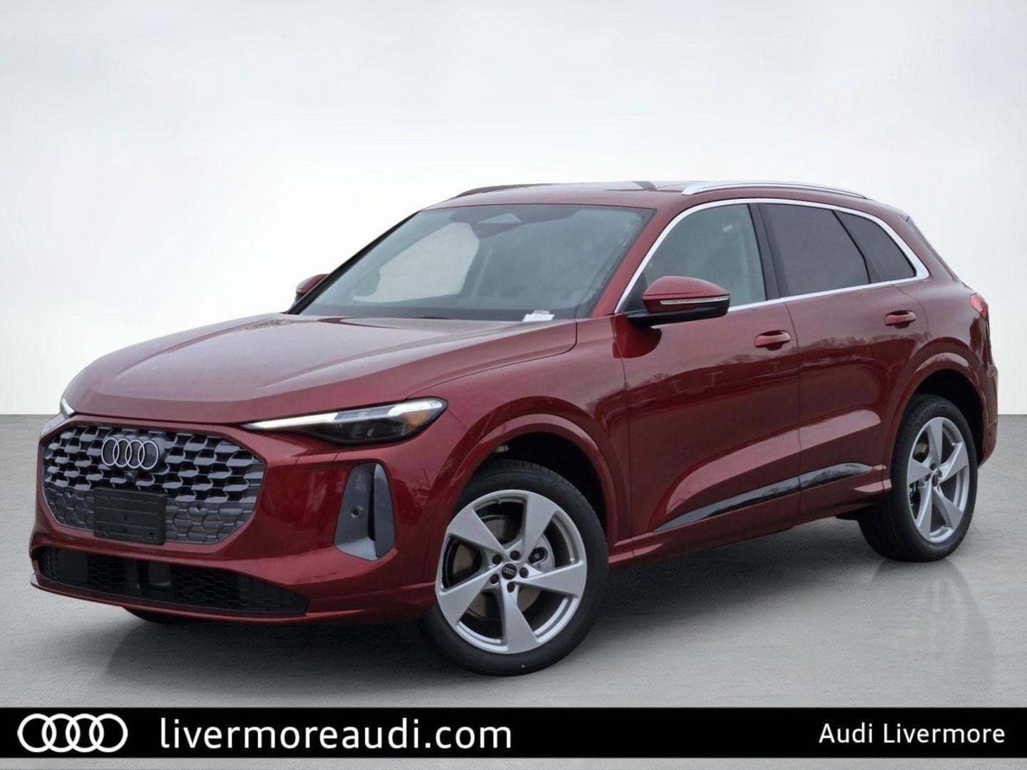 2025 Audi Q5 40 Premium Plus's photo
