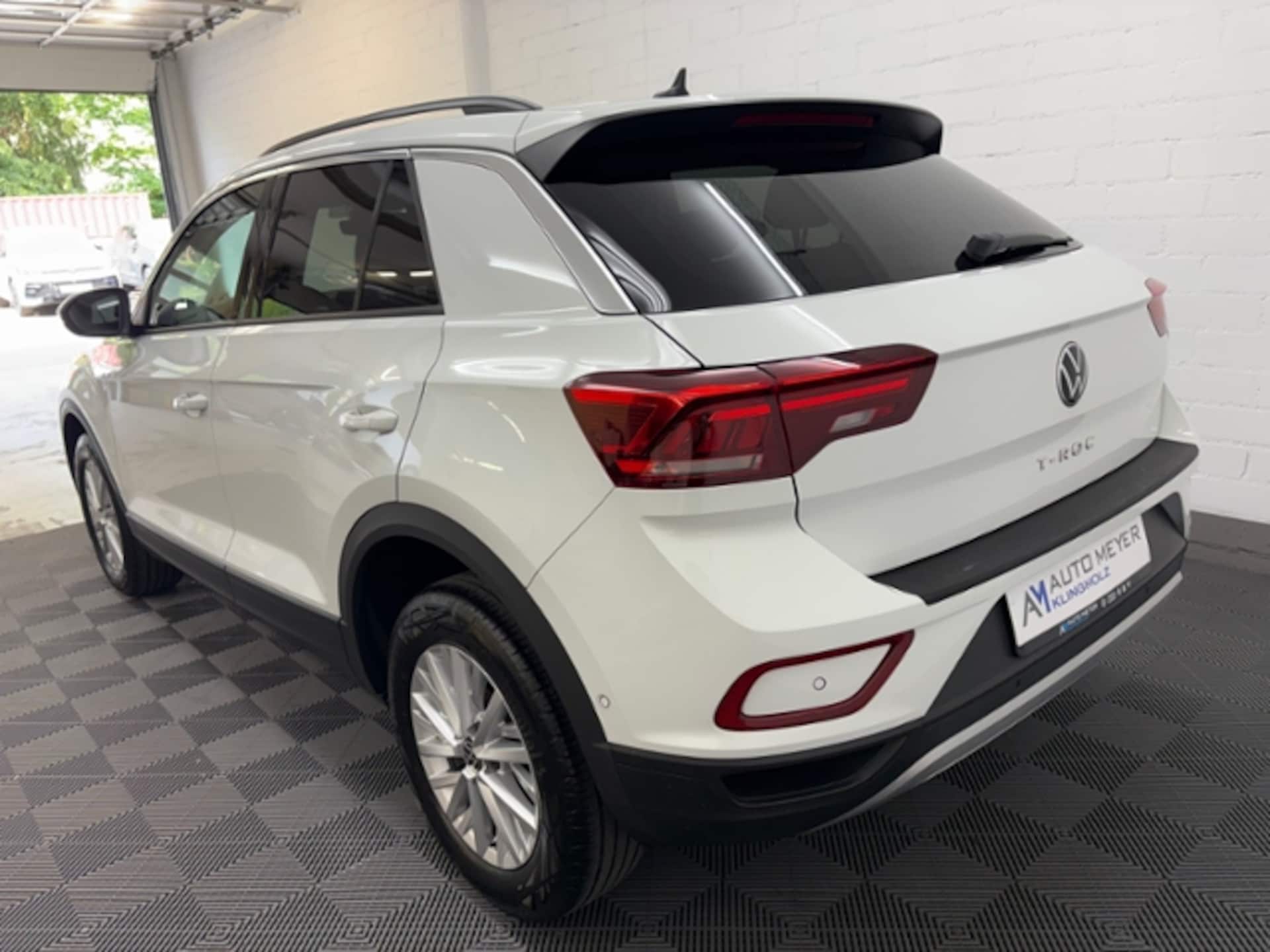 Volkswagen T-Roc Life