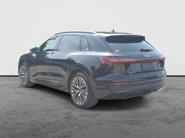 2024 Audi Q8 e-tron