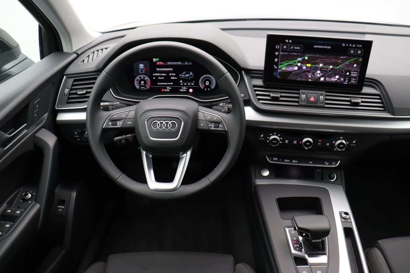 Bild über Audi Q5 35 TDI 120 kW S tronic - für weitere Informationen kontaktieren Sie den Audi Partner