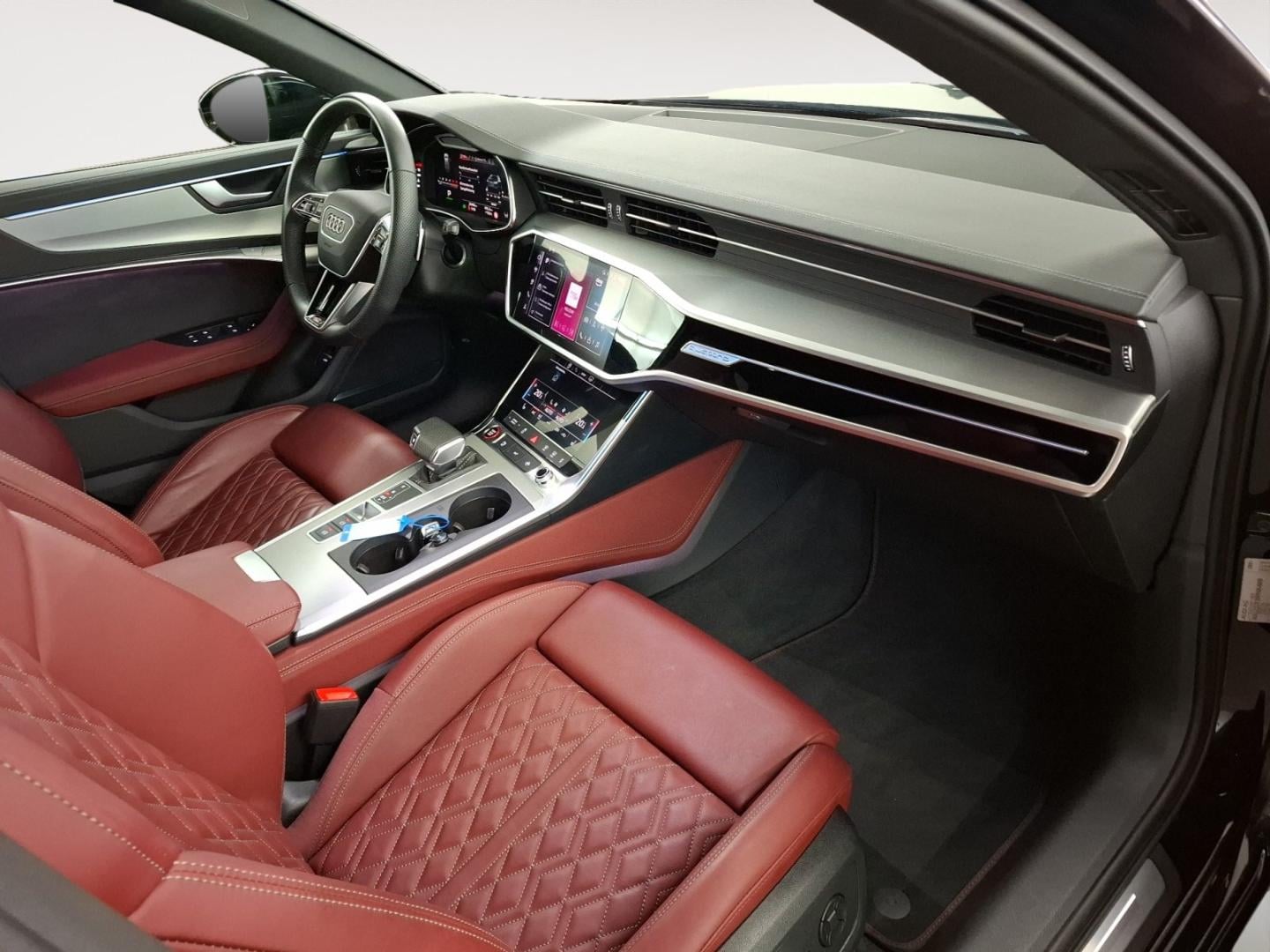 Bild über Audi S6 Avant TDI quattro tiptronic - für weitere Informationen kontaktieren Sie den Audi Partner