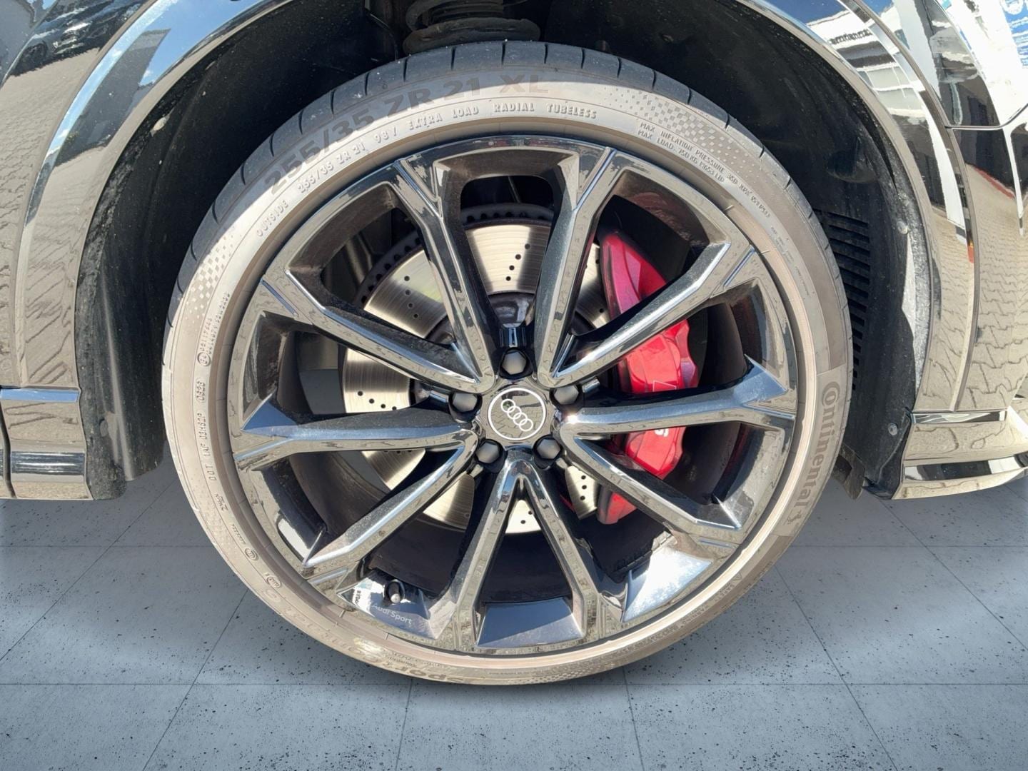 Bild über Audi RS Q3 Sportback TFSI quattro S tronic - für weitere Informationen kontaktieren Sie den Audi Partner