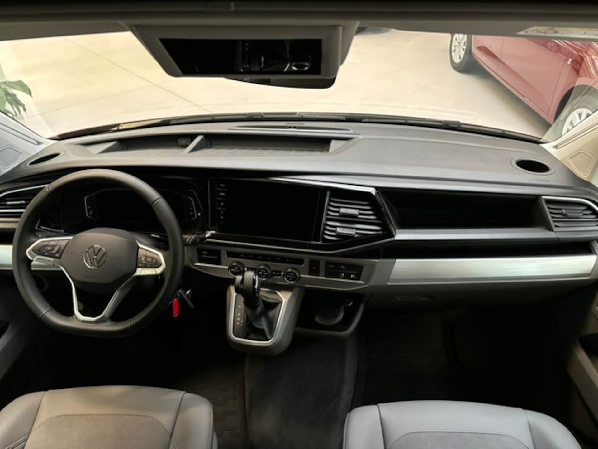 Volkswagen T6.1 California Ocean