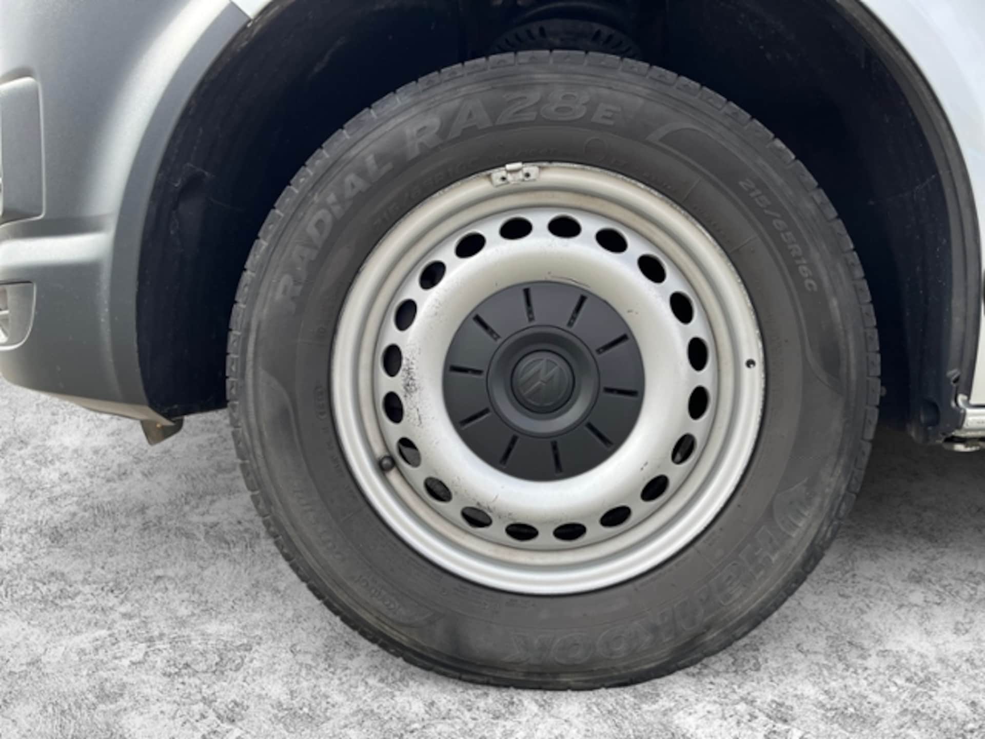 Volkswagen T6 Transporter Kasten langer Radstand