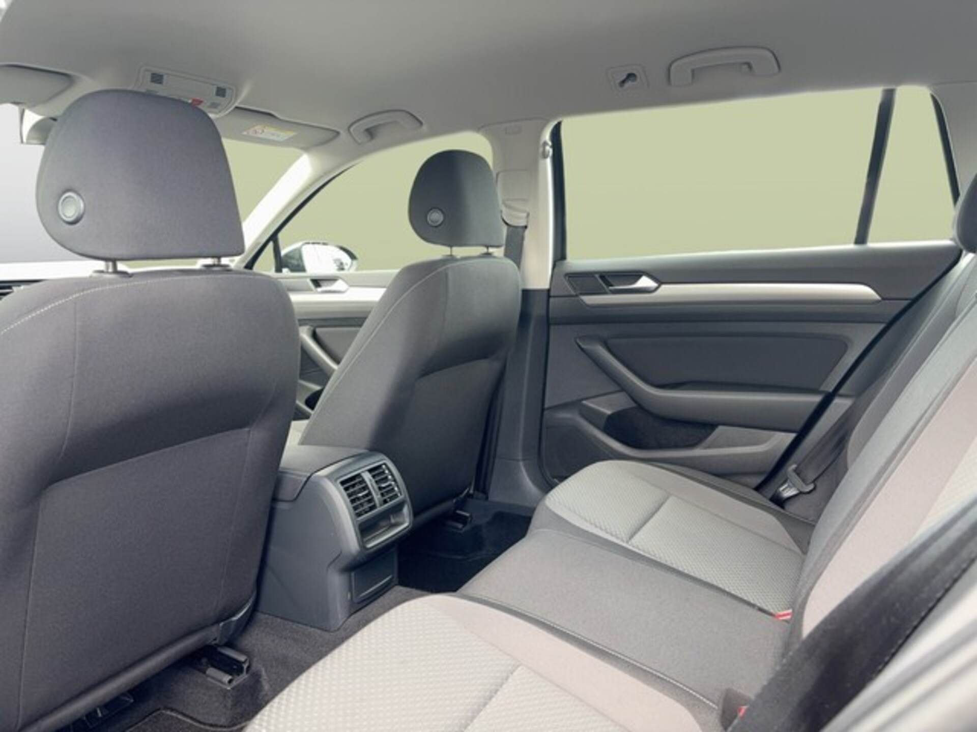 Volkswagen Passat Variant Basis-Modell