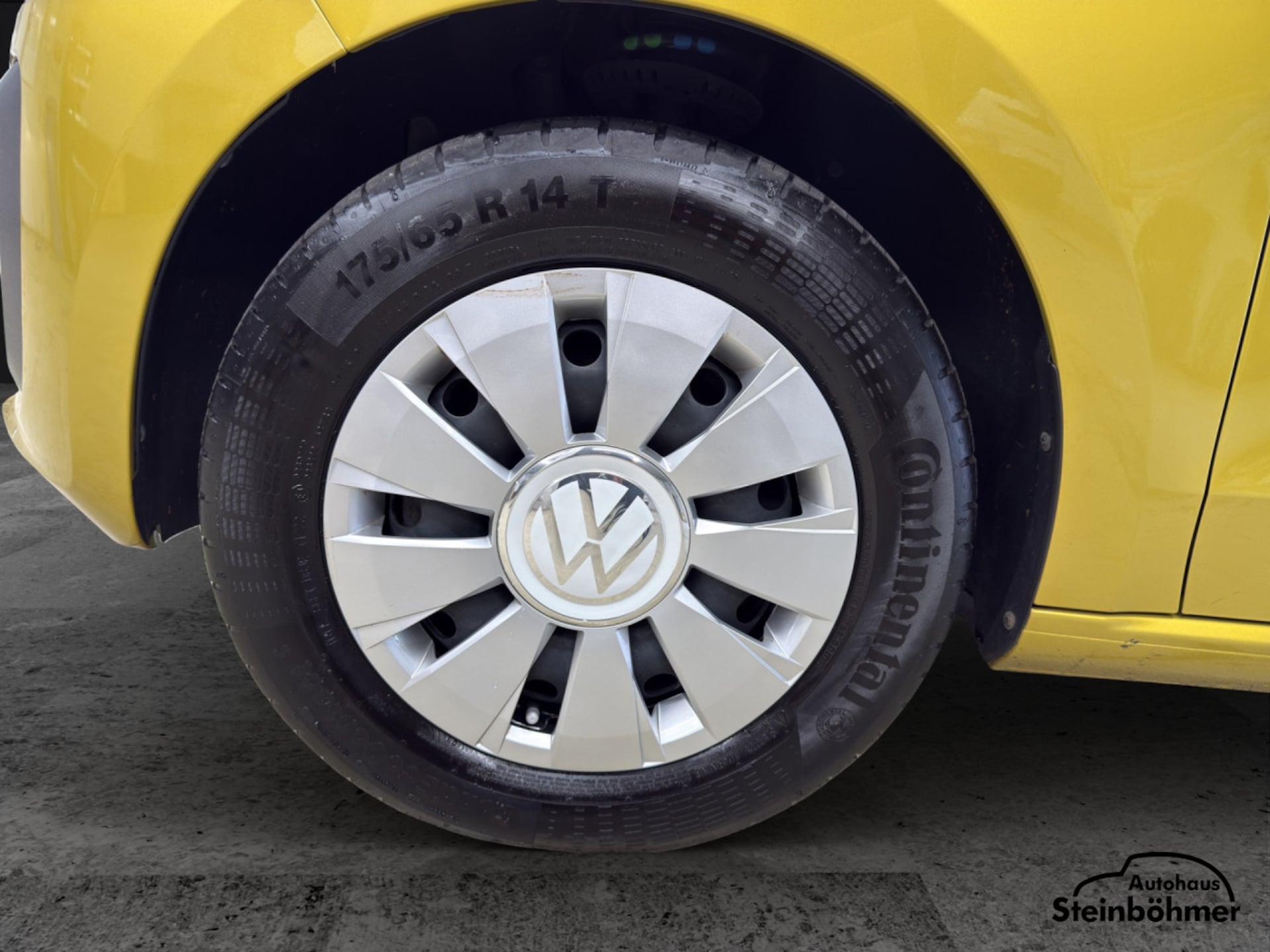 Volkswagen up! move up!