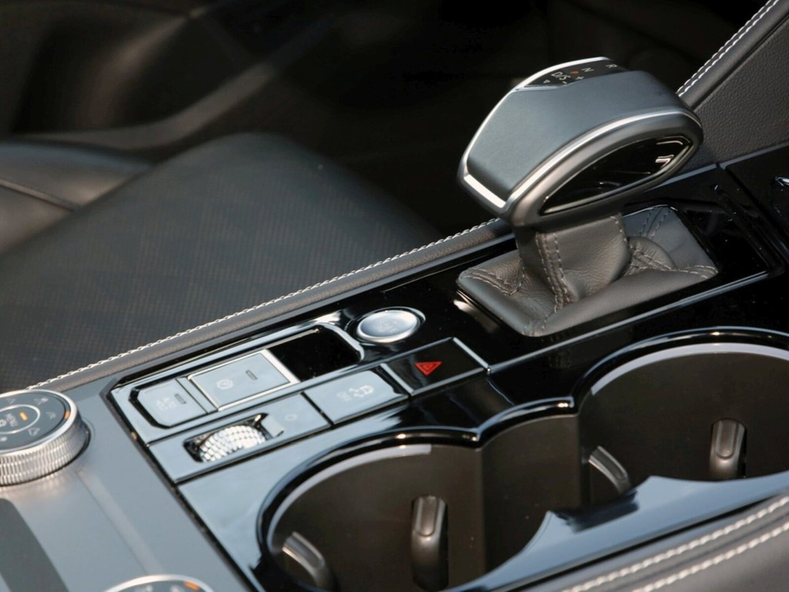 Volkswagen Touareg – Bild 12