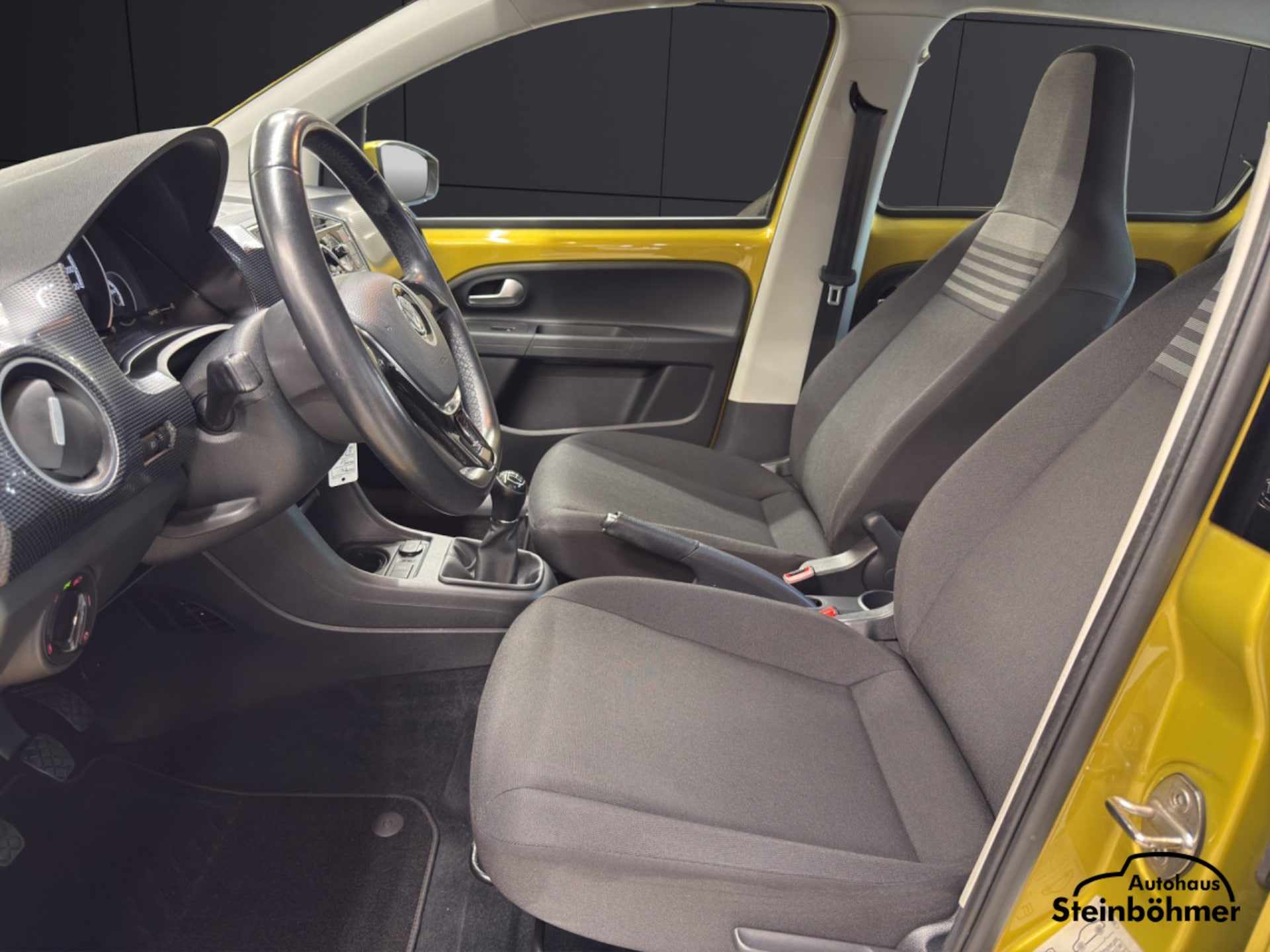 Volkswagen up! move up!