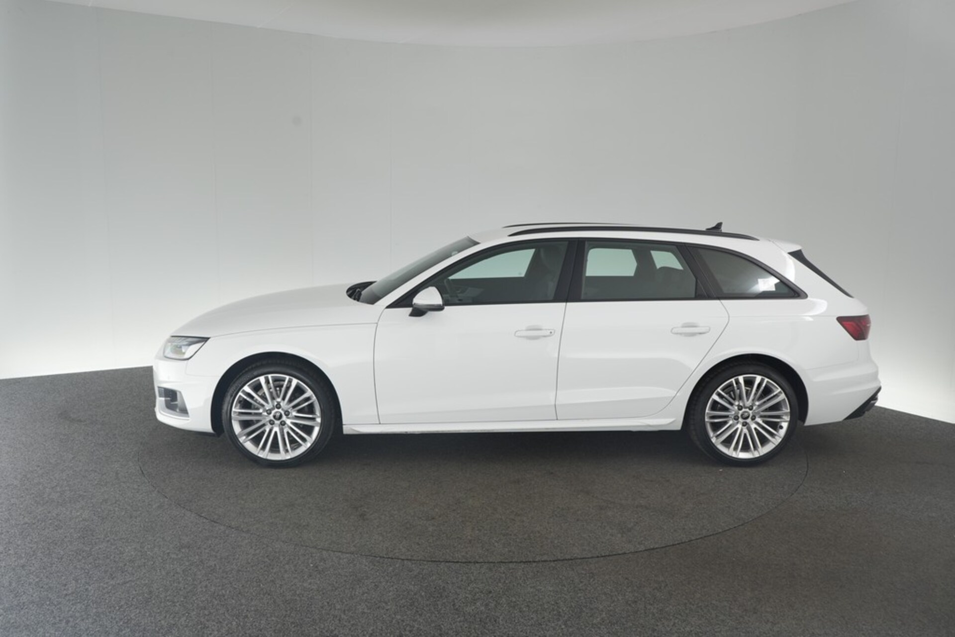Audi A4 Avant Advanced