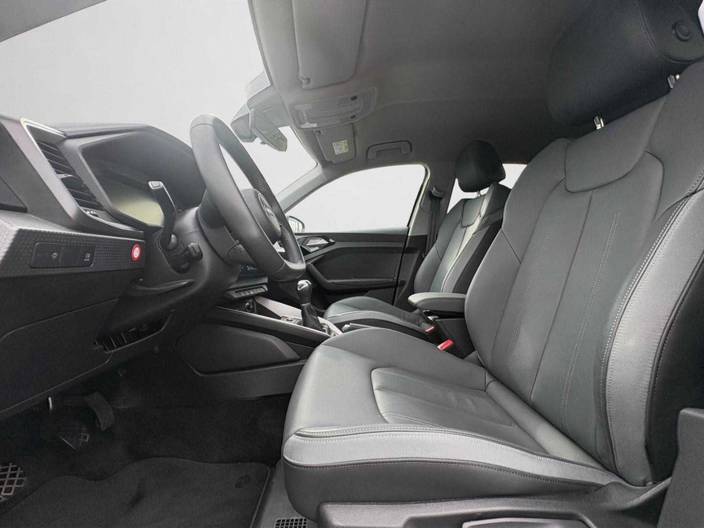 Bild über Audi A1 allstreet 30 TFSI Schaltgetriebe - für weitere Informationen kontaktieren Sie den Audi Partner