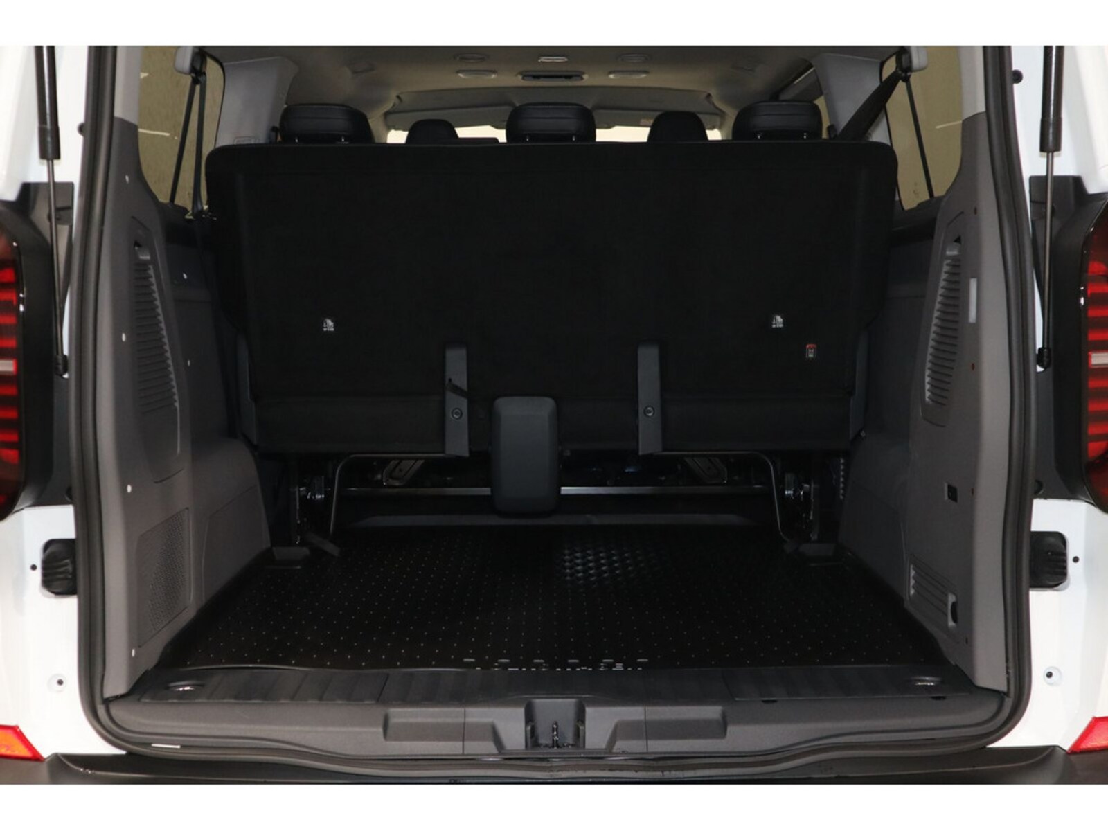 Volkswagen Caravelle langer Radstand – Bild 5