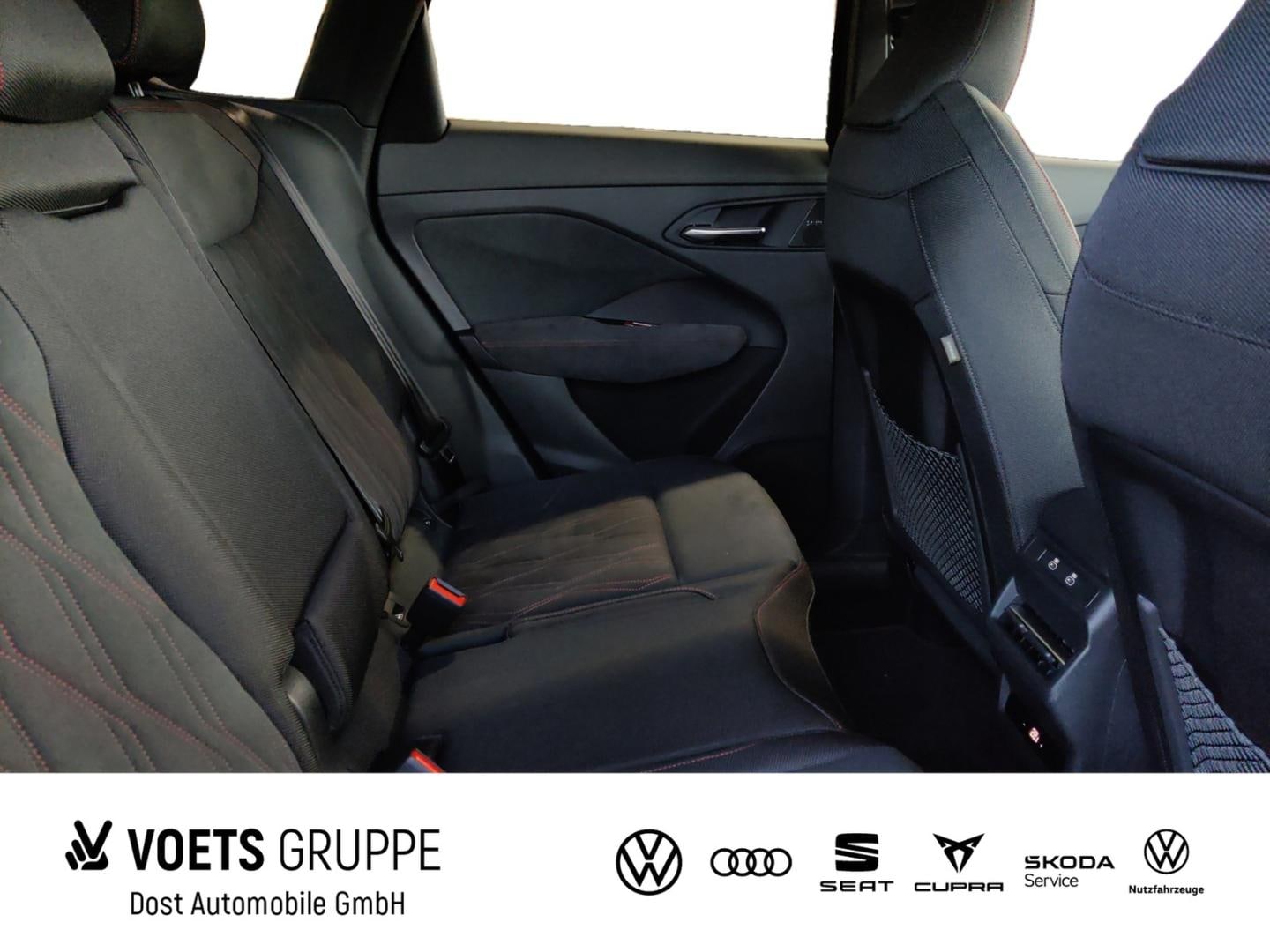 Bild über Audi Q3 SUV TFSI quattro 195 kW S tronic - für weitere Informationen kontaktieren Sie den Audi Partner
