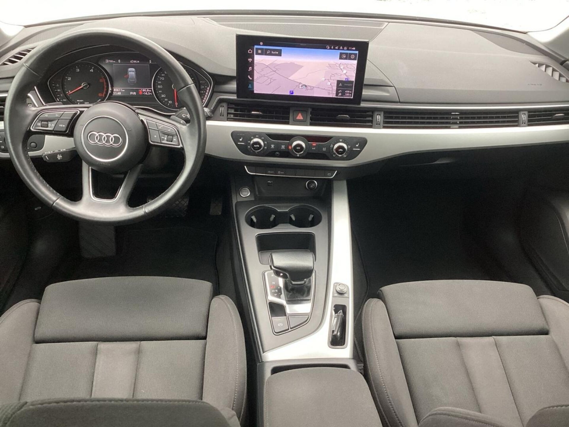 Audi A4 Avant S line